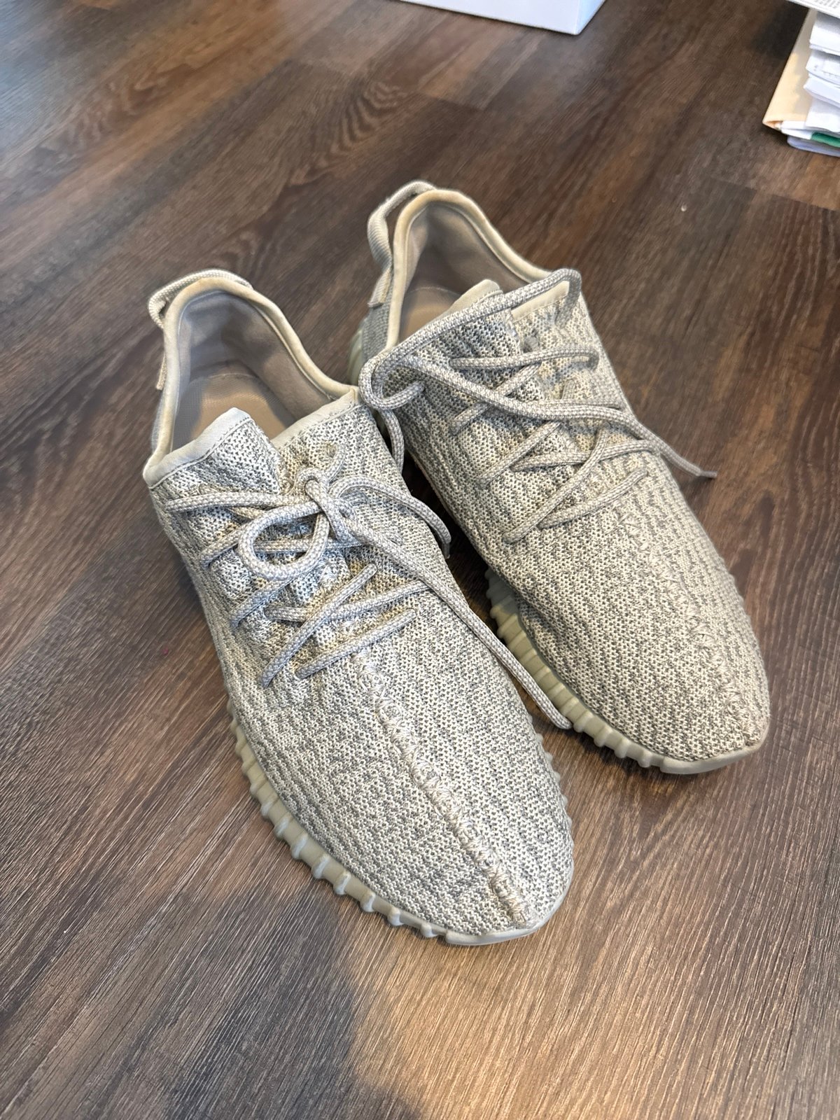 Yeezy Boost 350 v1 moonrock