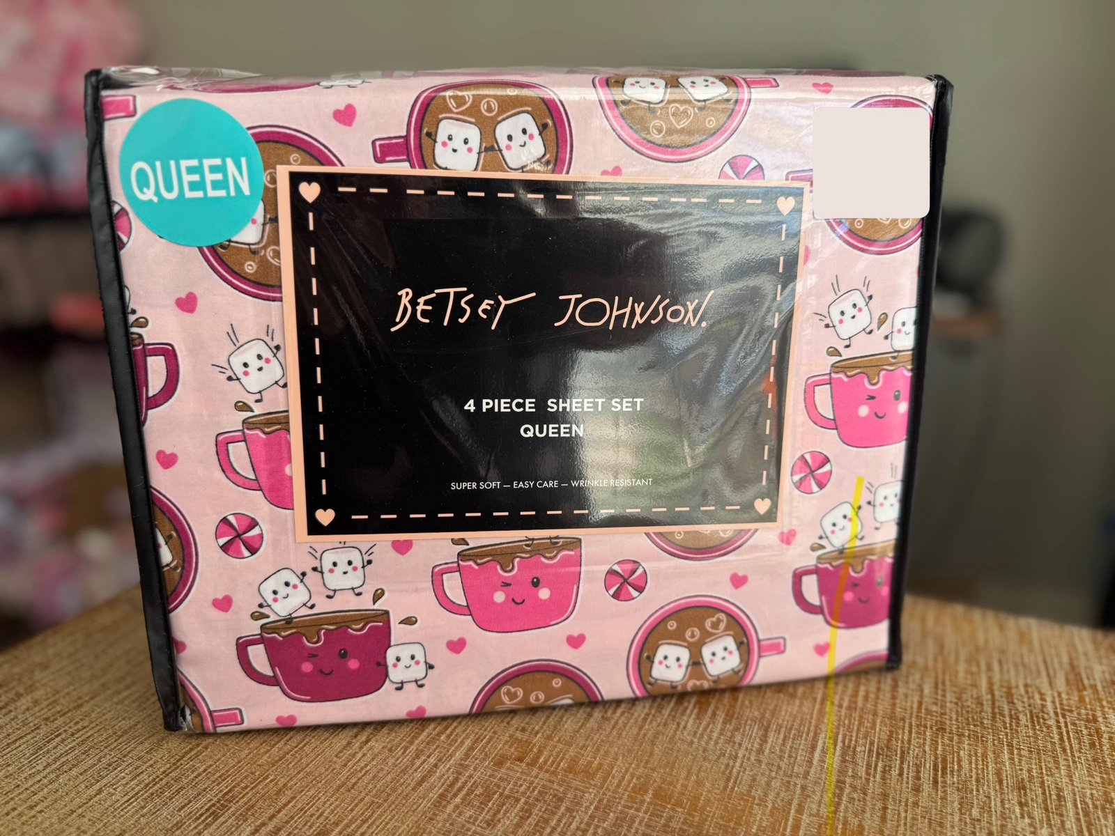 Betsey Johnson Ultra Soft Hot Cocoa Pink Queen Christmas Holiday Sheet Set