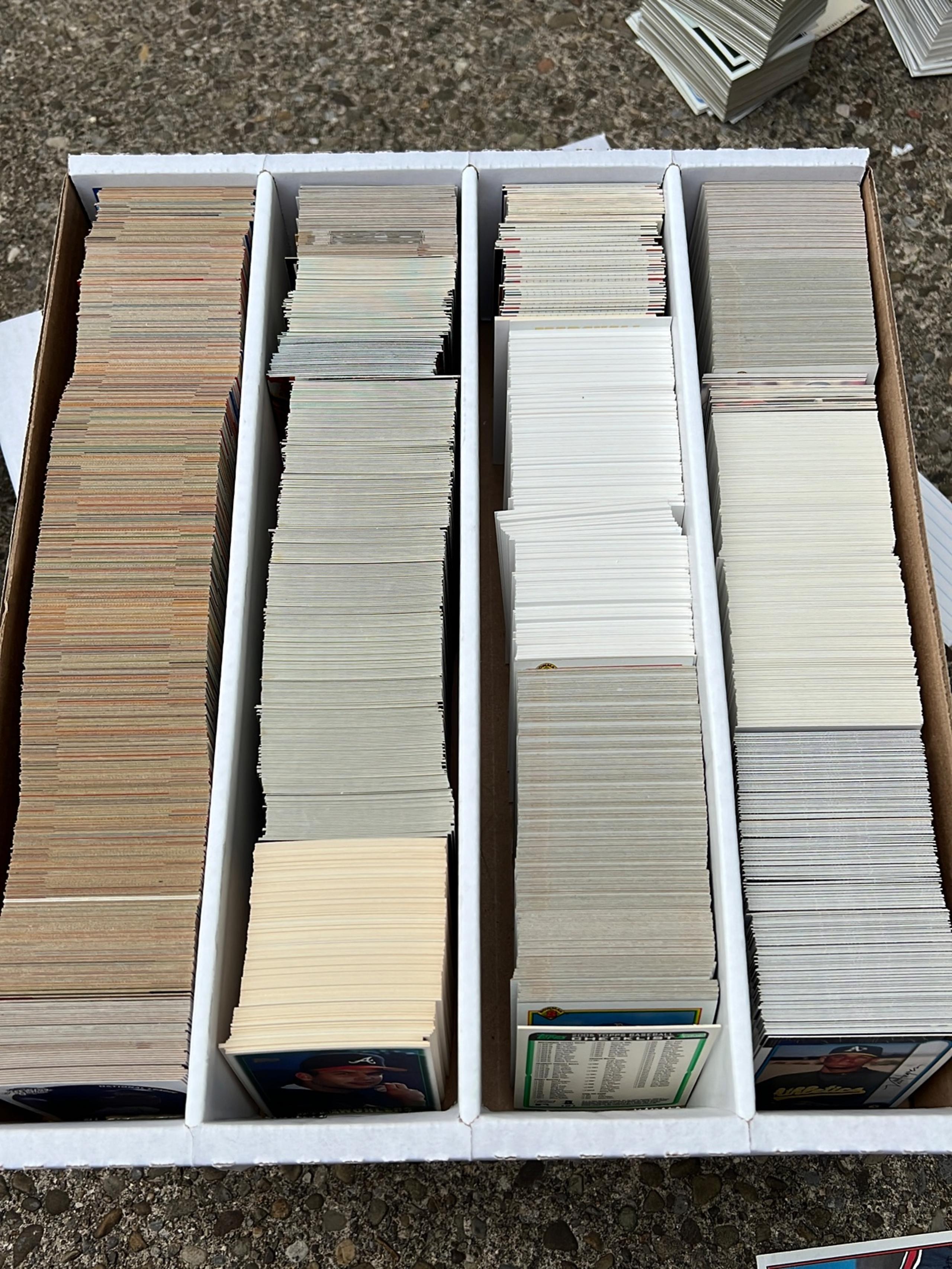 3000 mlb baseball trading cards lot collection