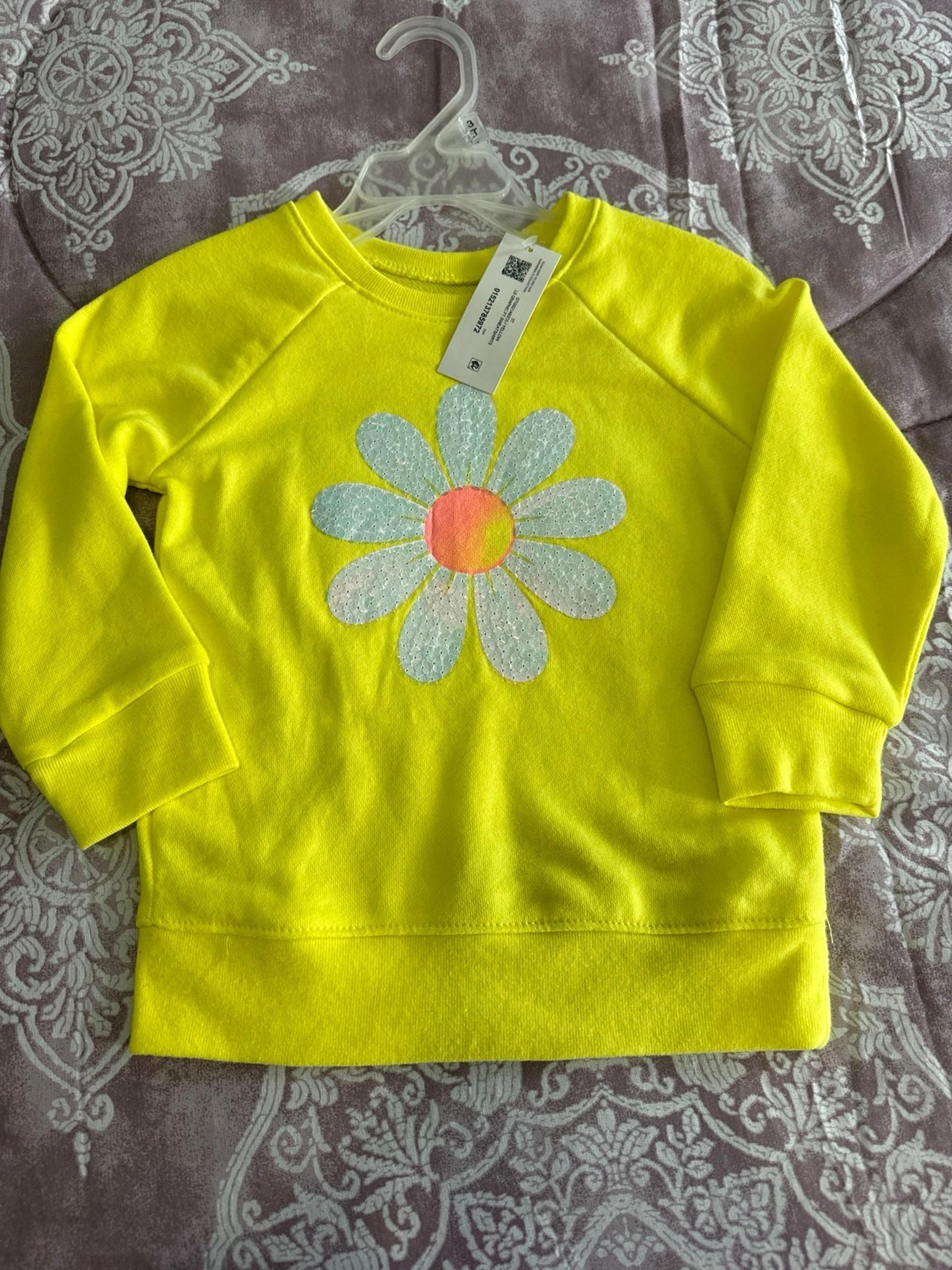 Girl long sleeve sweatshirt, 3t