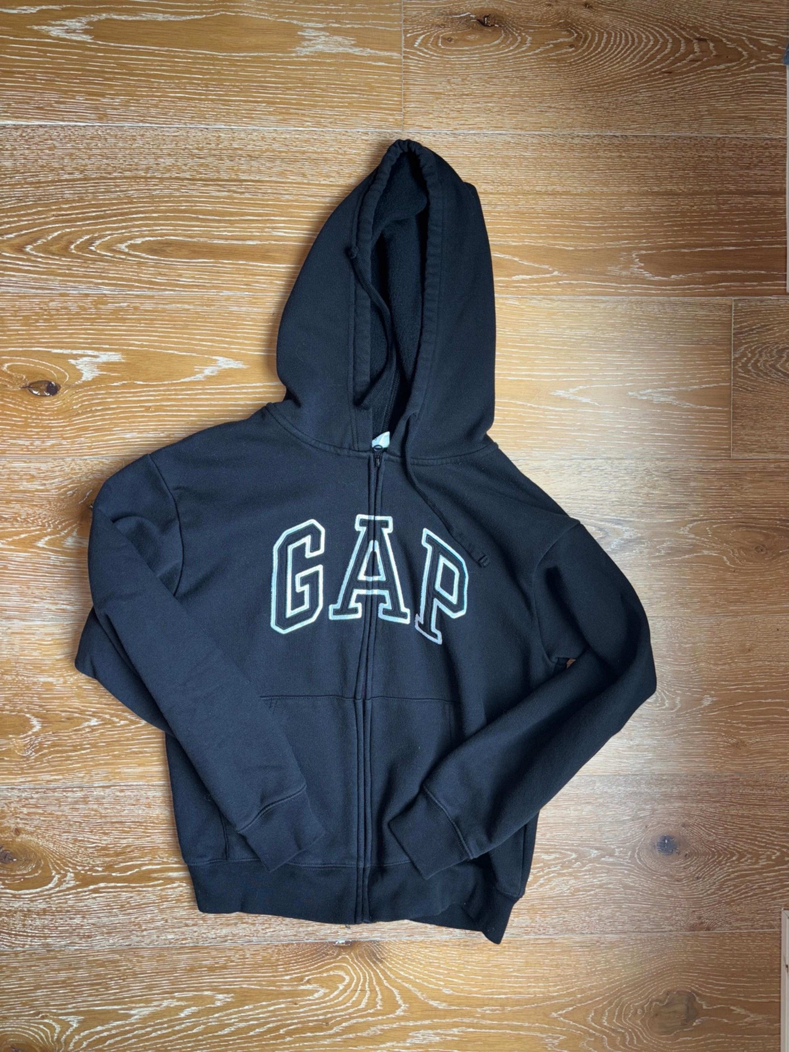 Women's black Gap full zip hoodie