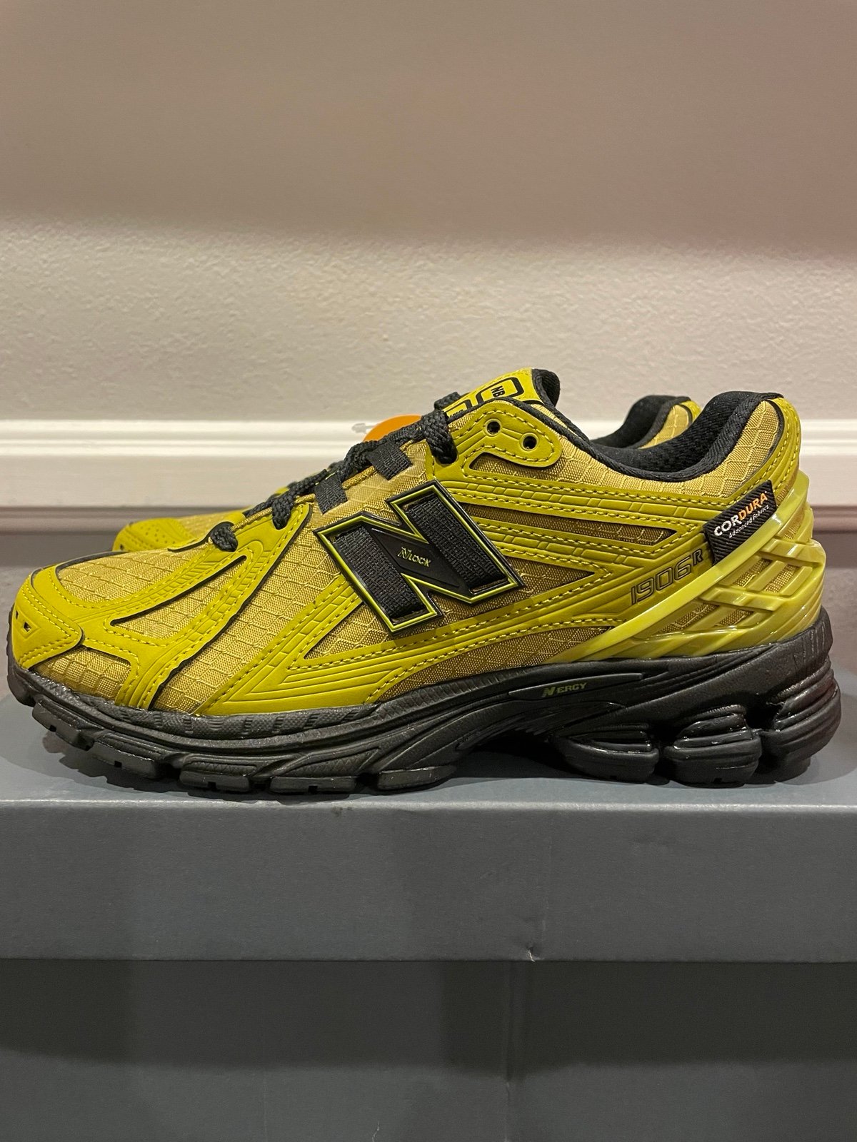 New Balance 1906R Size 5.5 Women’s/ 4 Men’s