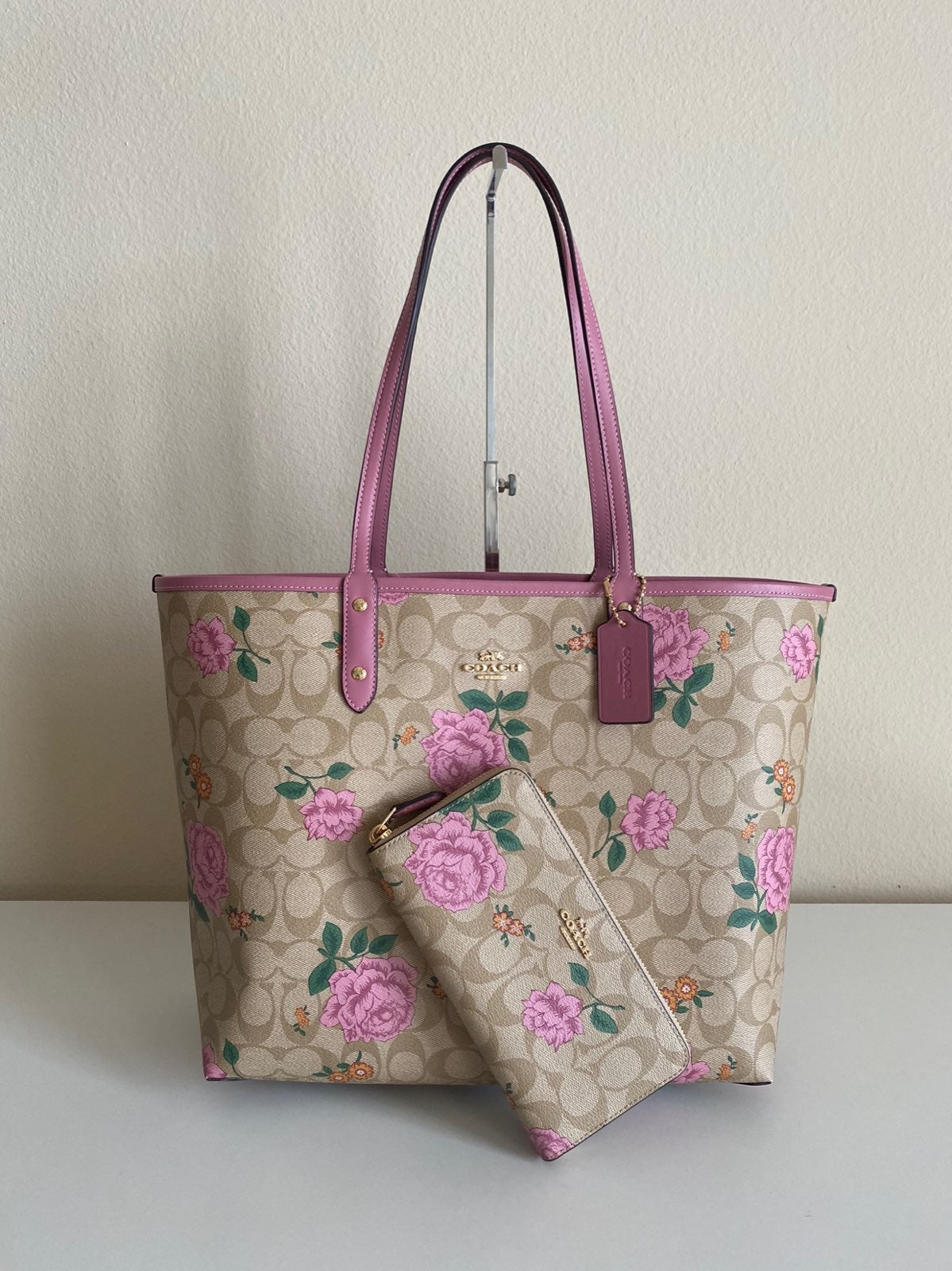Coach purse and wallet set