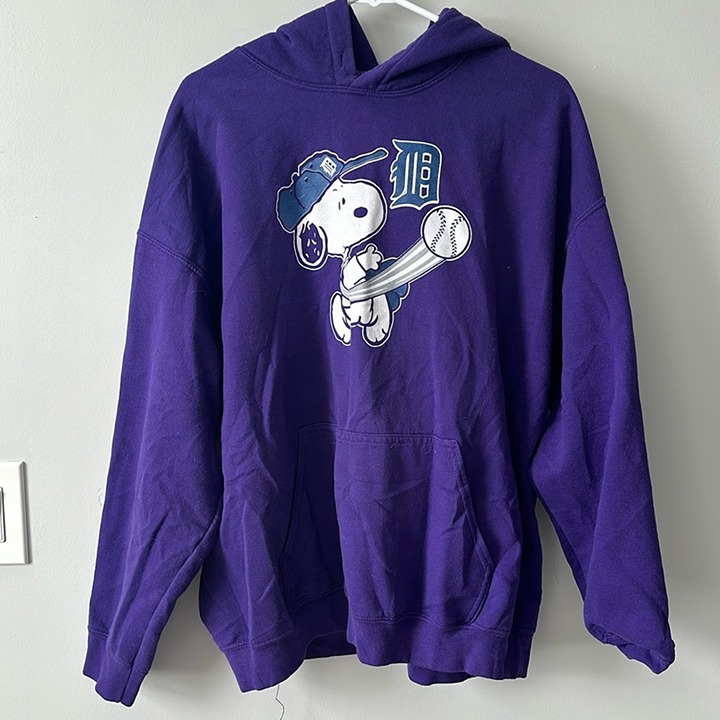 Snoopy Detroit Gildan Apparel