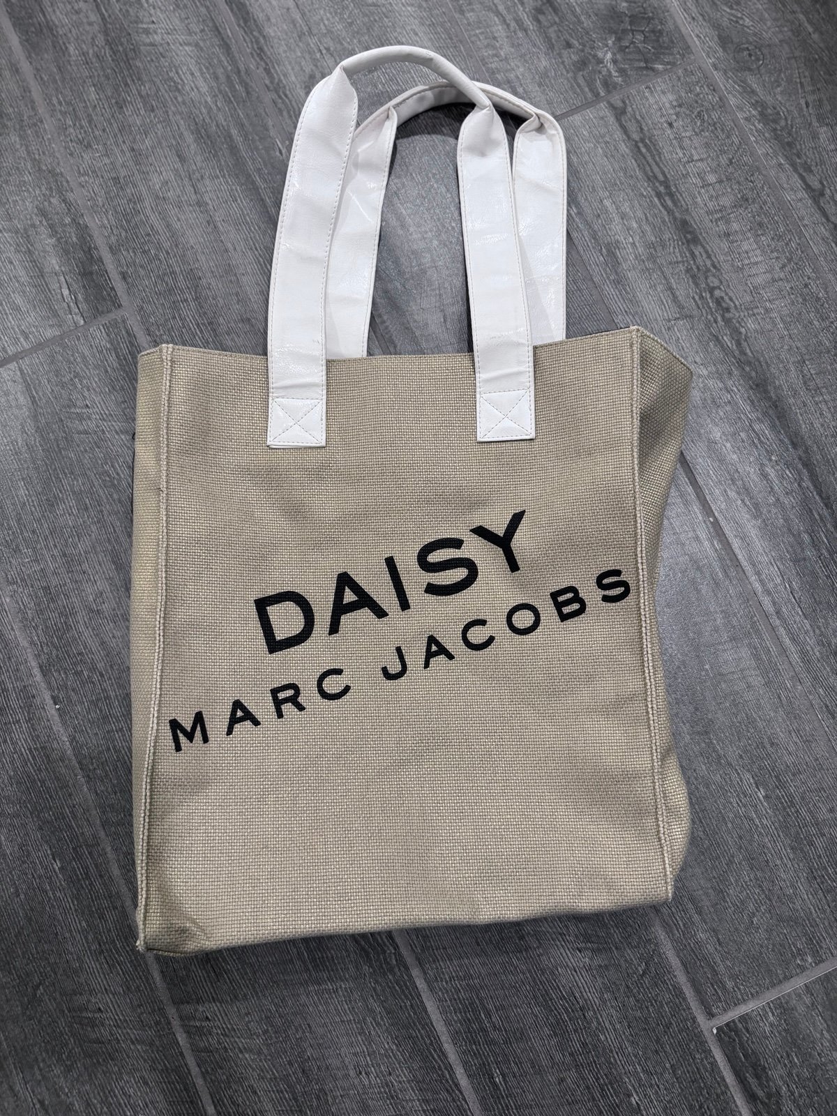Marc Jacobs Daisy Fragrances Shimmering Gold Tone Tote Bag