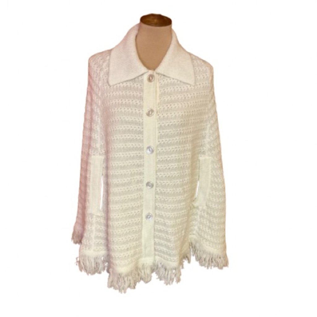 Vintage 70s Wintuk white big collar poncho
