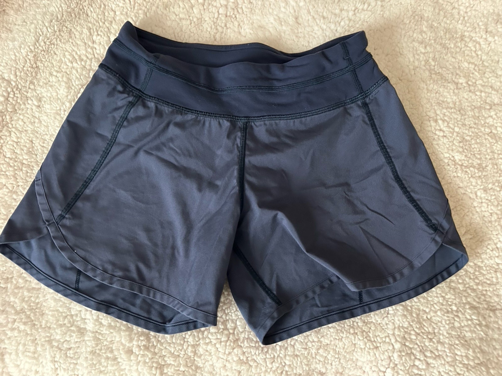 Ivivva running shop shorts