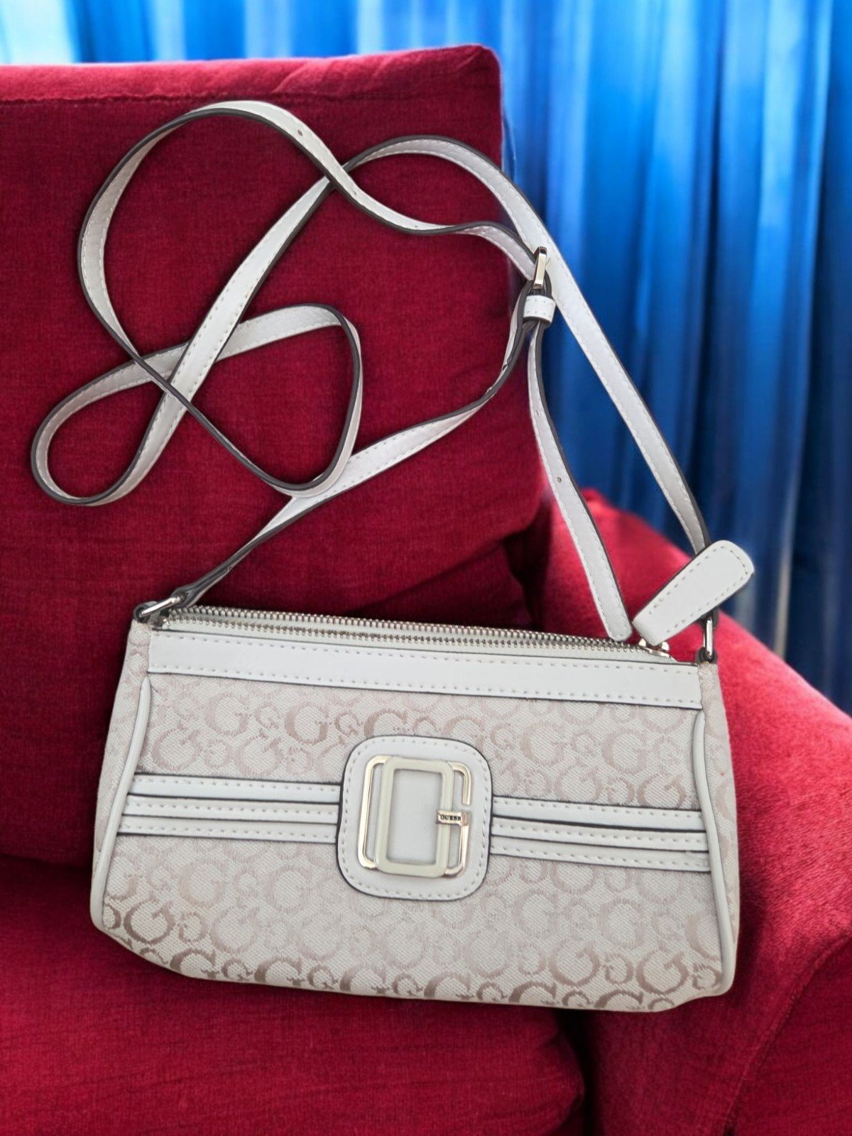 Guess canvas crossbody purse bag excellent