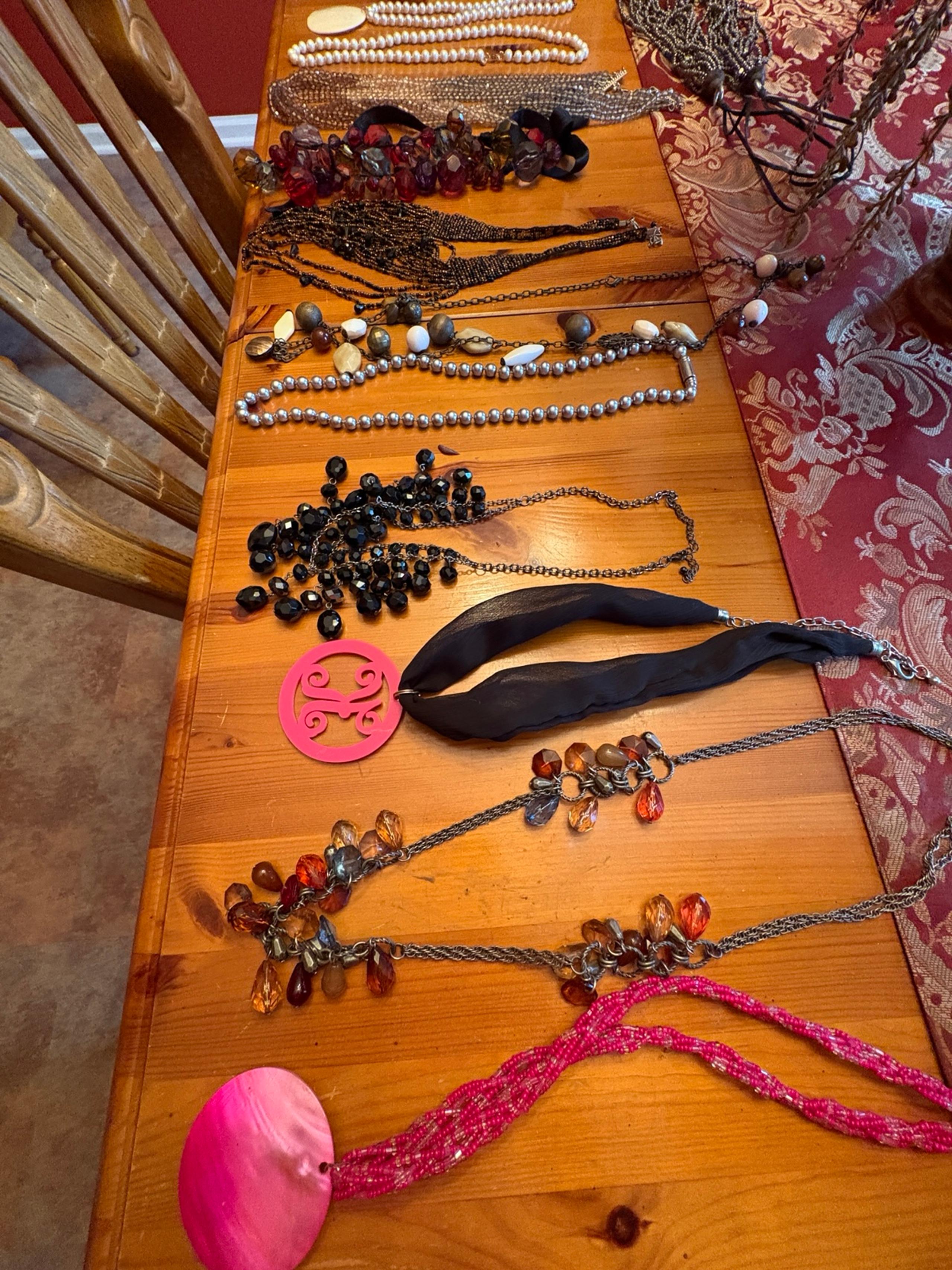 Lot of women’s dress necklaces
