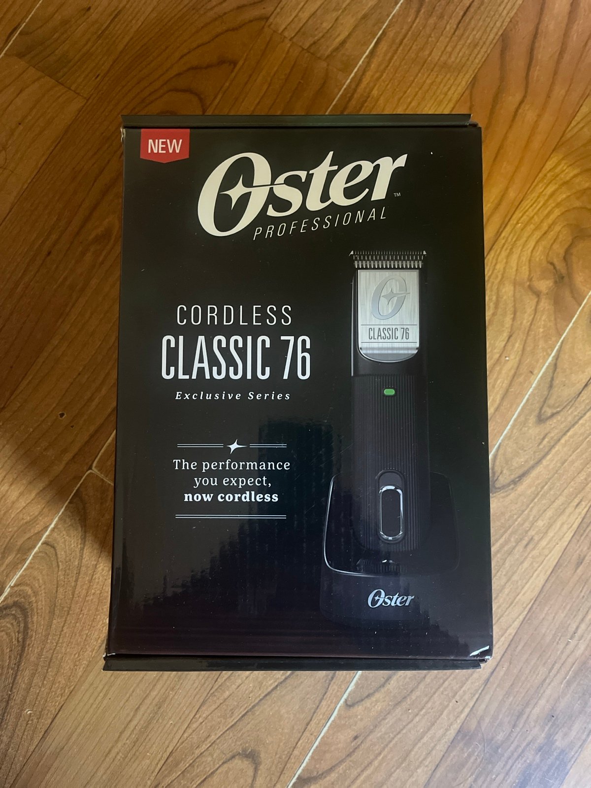 Oster Professional Cordless Hair Clippers, Classic 76 for Barbers and Hair Cutti
