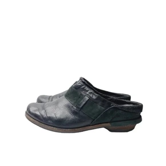 Patagonia Women's Black Green Addie Leather Slip-On Casual Clogs Size 8