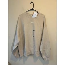 NWT nike sweatshirt