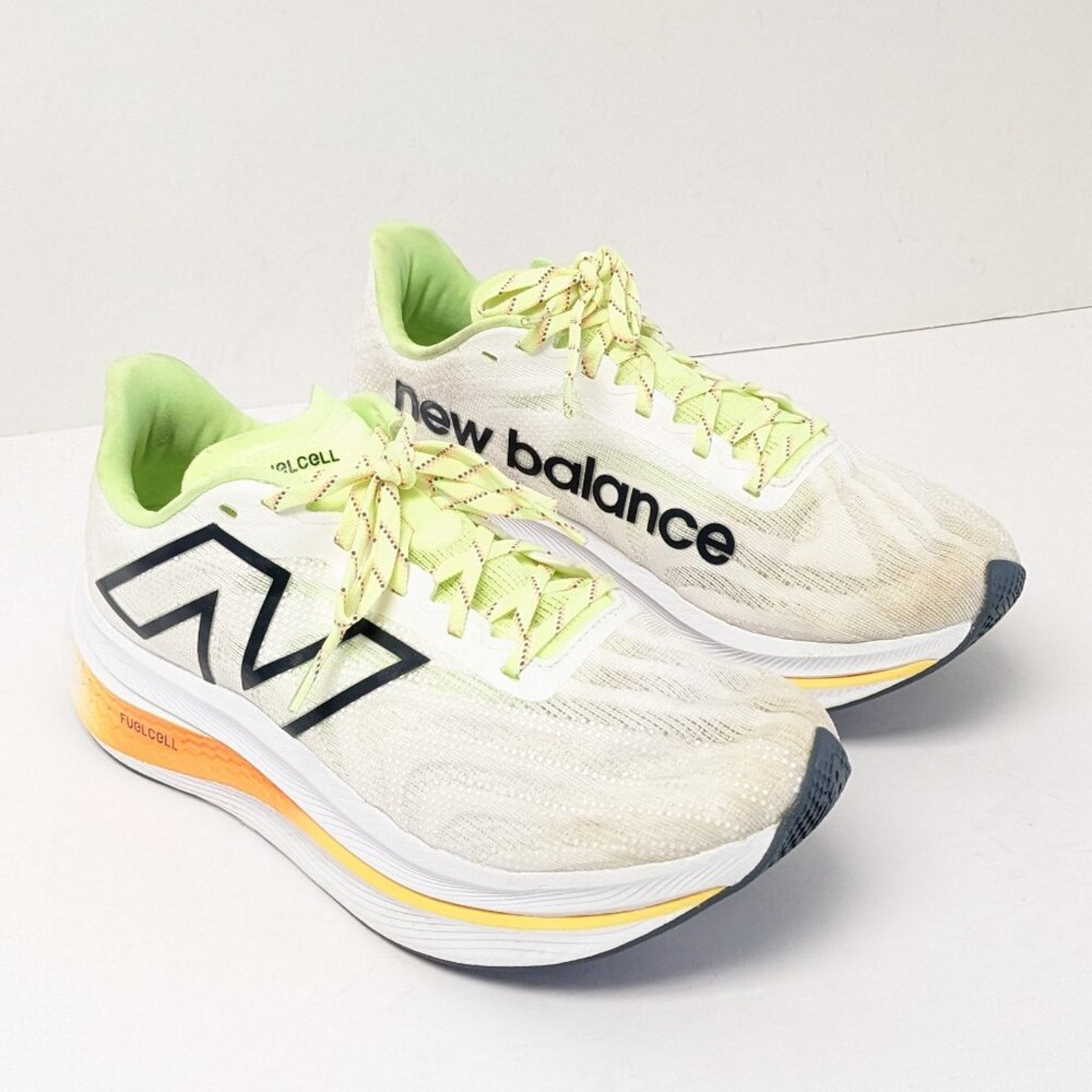 New Balance Fuelcell Supercomp Trainer V2 Running Shoes, White/Green, Women's 9