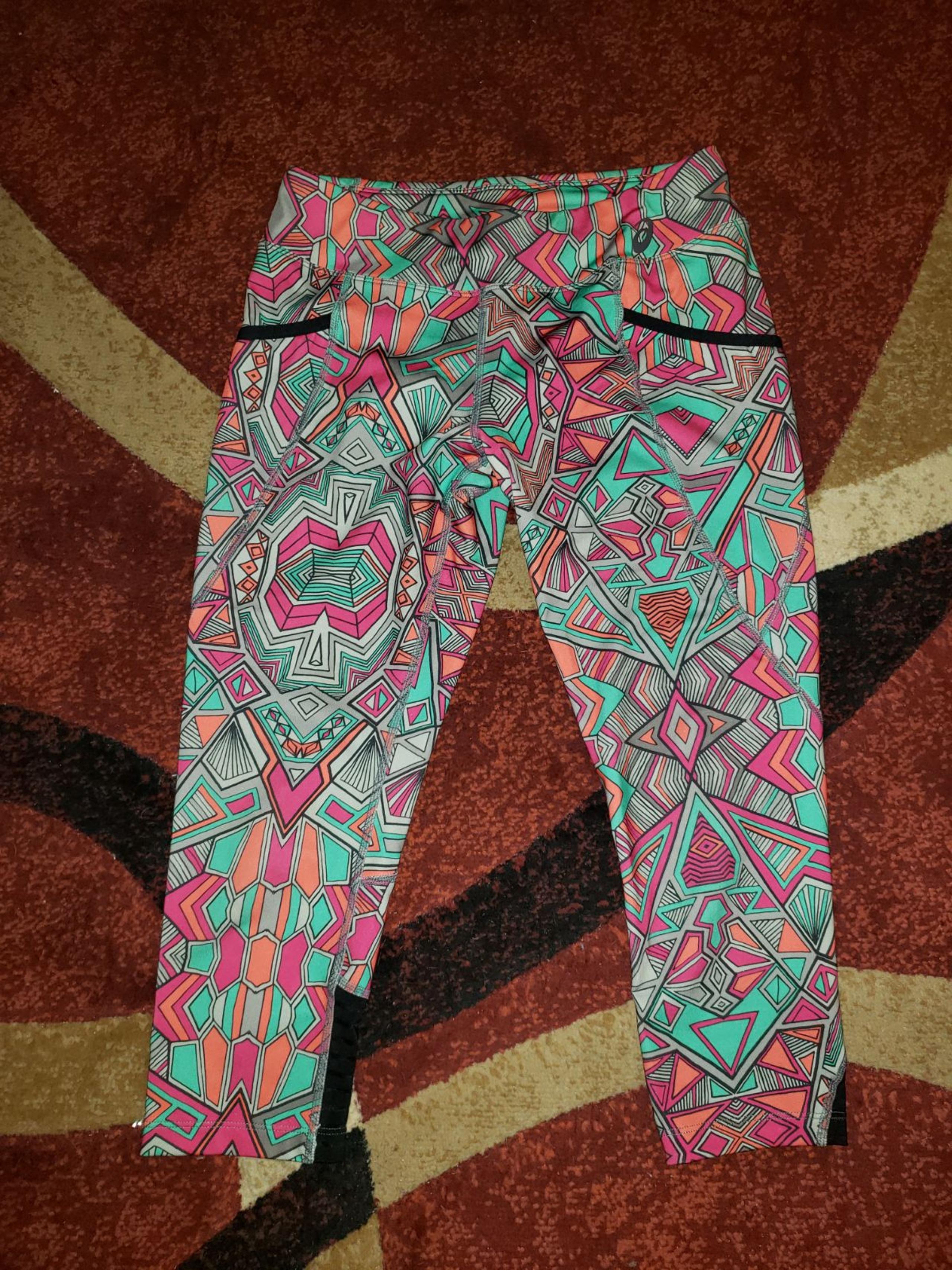 EUC Asics Capri Leggings