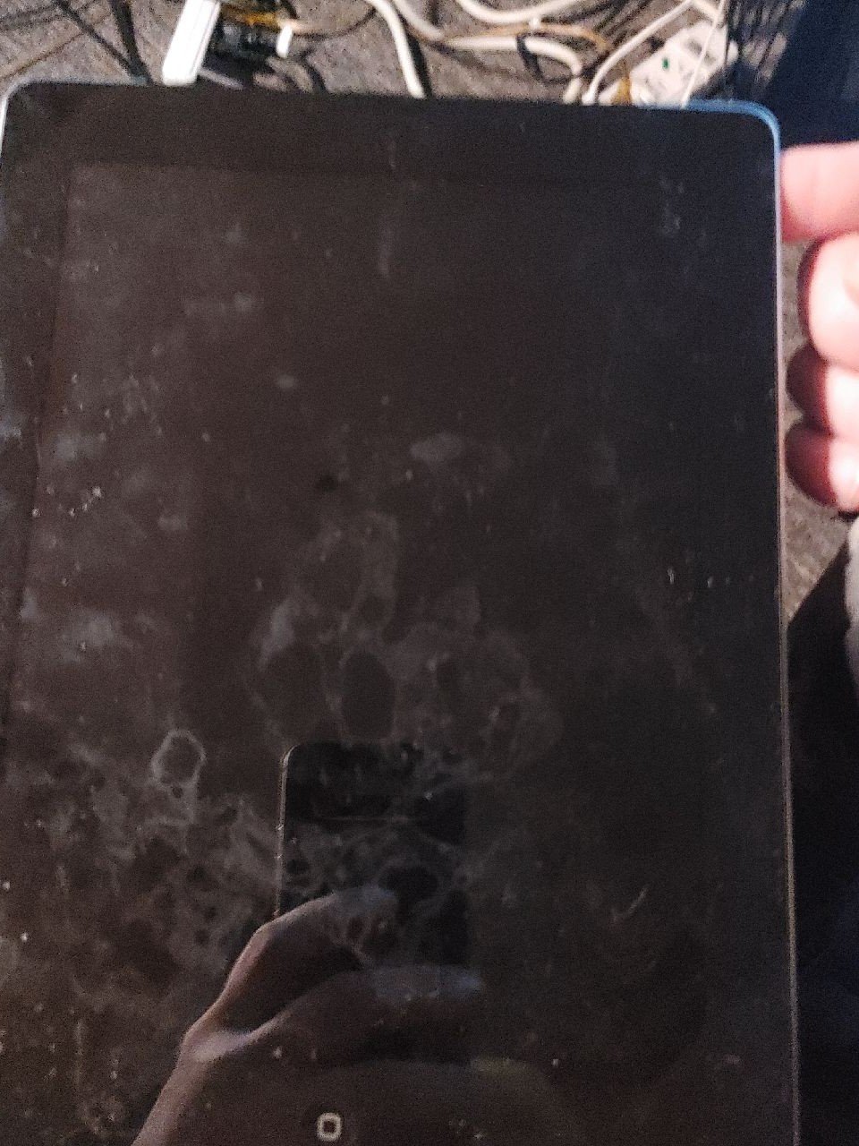 Ipad model A1459 good condition/NEEDS UNLOCKED