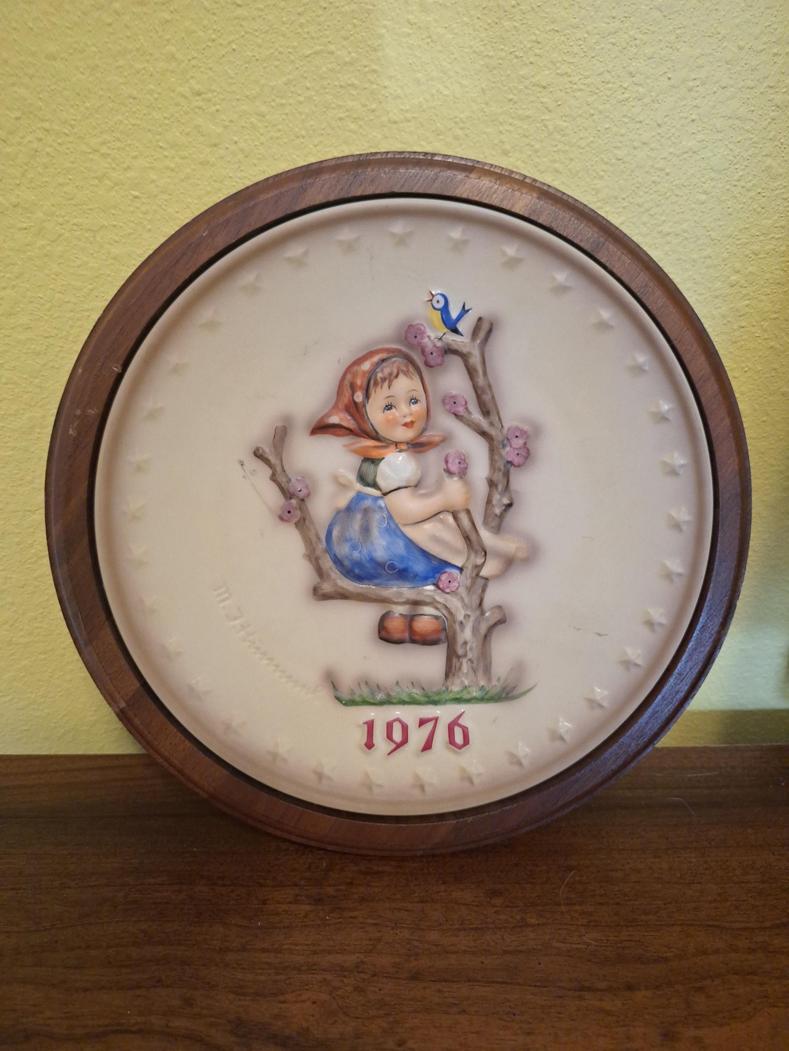 Hummel Plate 1976