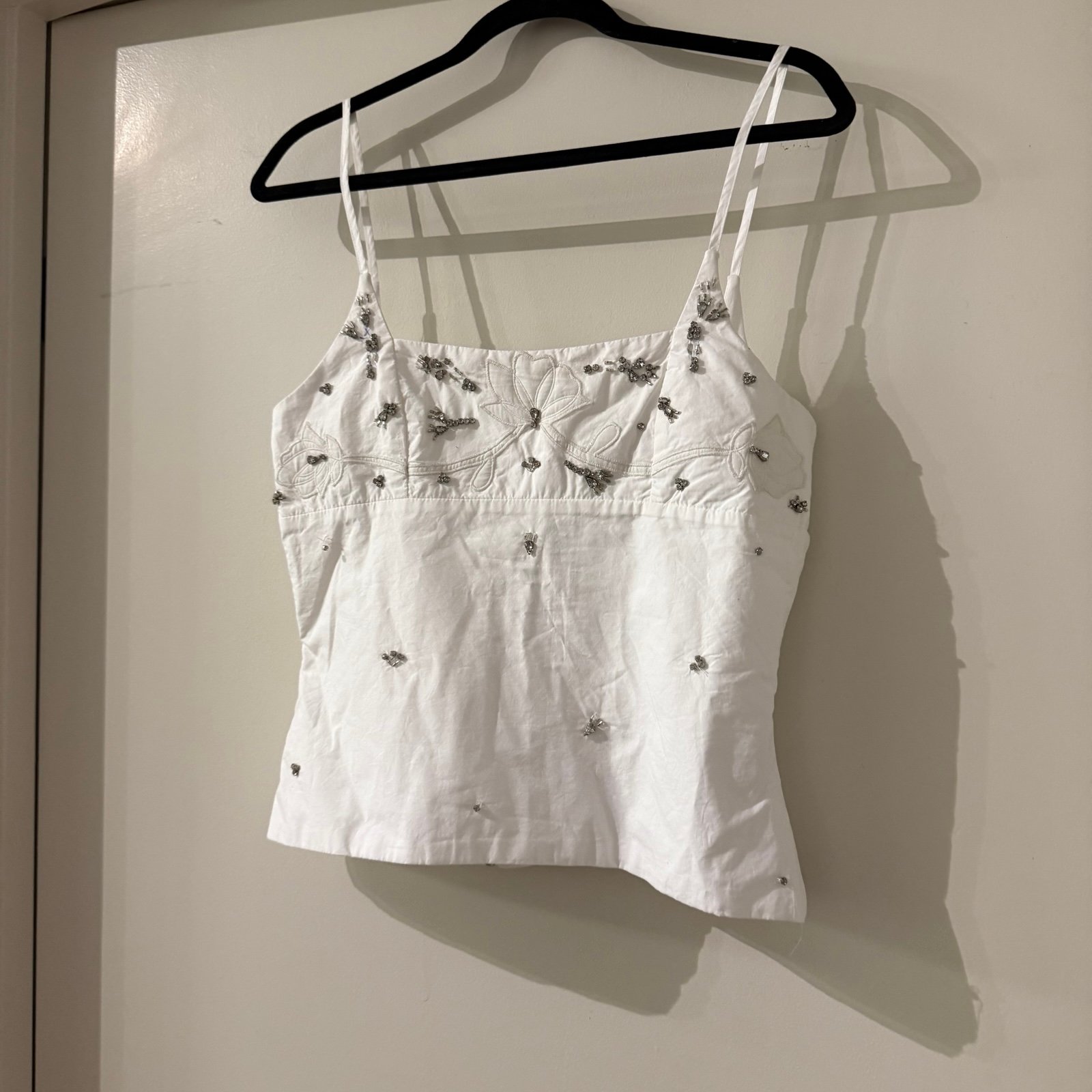 NWT ZARA WHITE JEWELED EMBROIDERED TOP