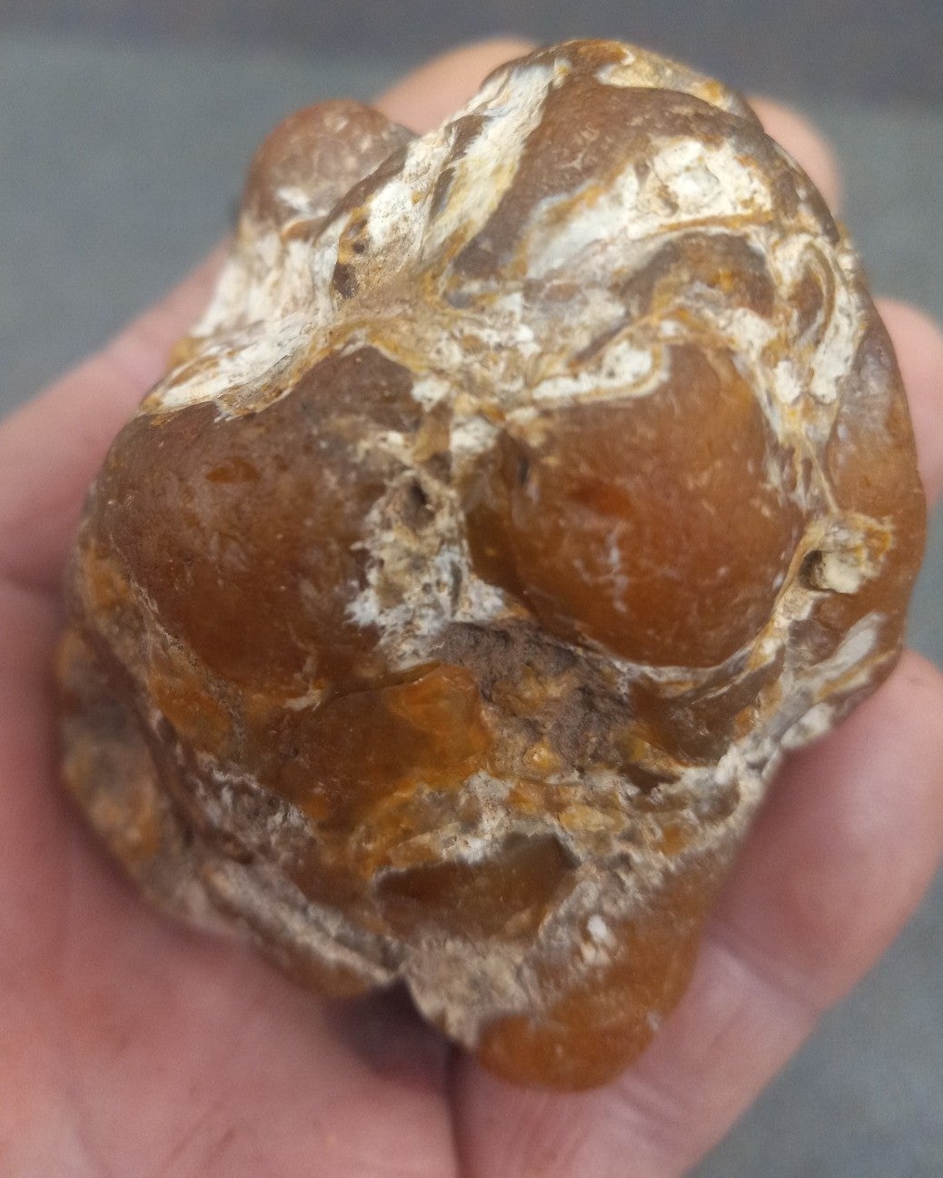 Large, Caramel (Amber) Agate