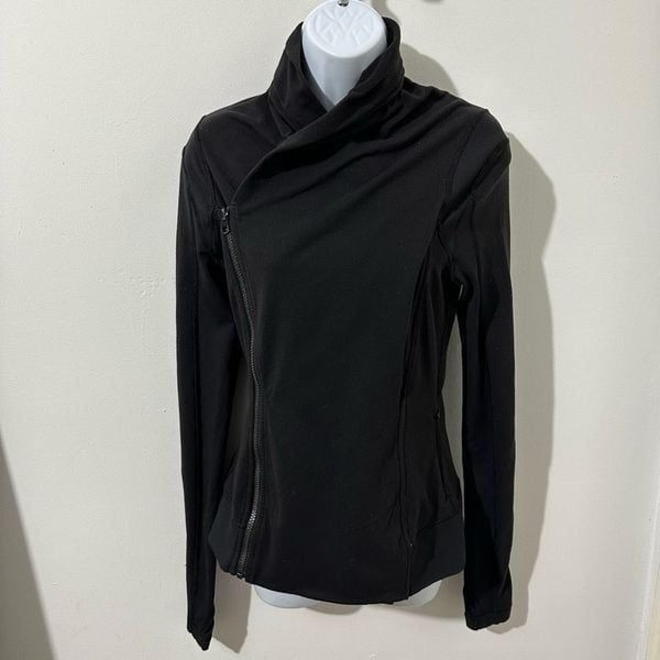 Lululemon BHAKTI Yoga Sz 6 Wrap Jacket Womens Black LS Double Zip Collar  A619