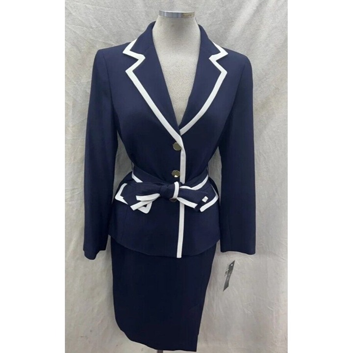 LESUIT SKIRT SUIT/NEW WITH TAG/SIZE 8P /RETAIL240/NAVY /LINED/PETITE SUIT