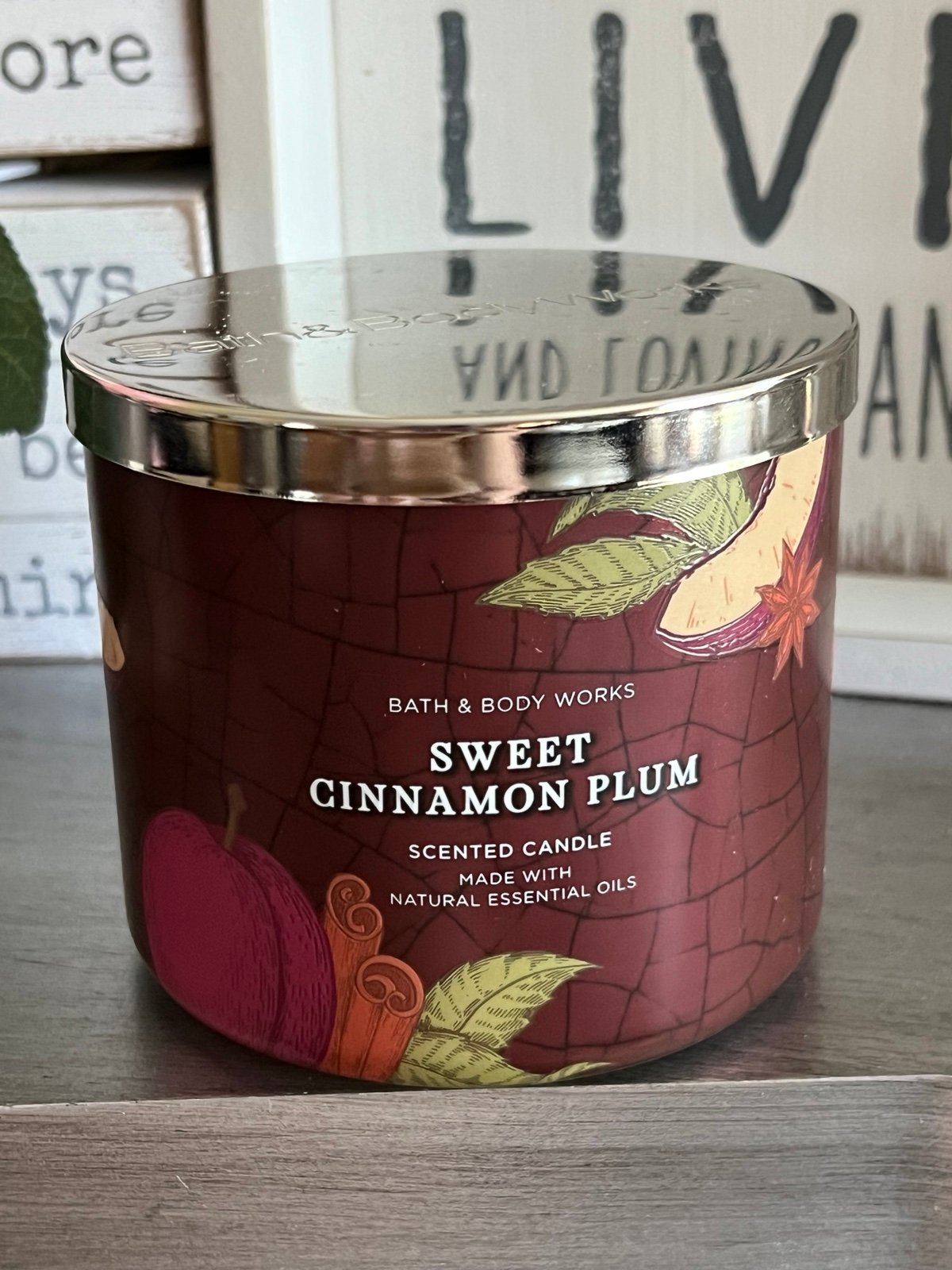 Bath & Body Works Sweet Cinnamon plum Candle