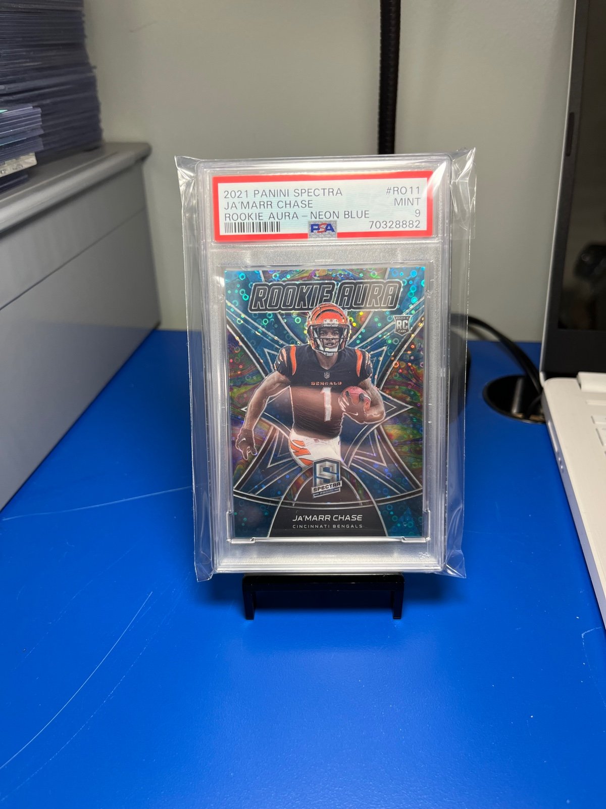 Ja’marr Chase Spectra Rookie Aura NEON BLUE /60! PSA 9! Low Pop!
