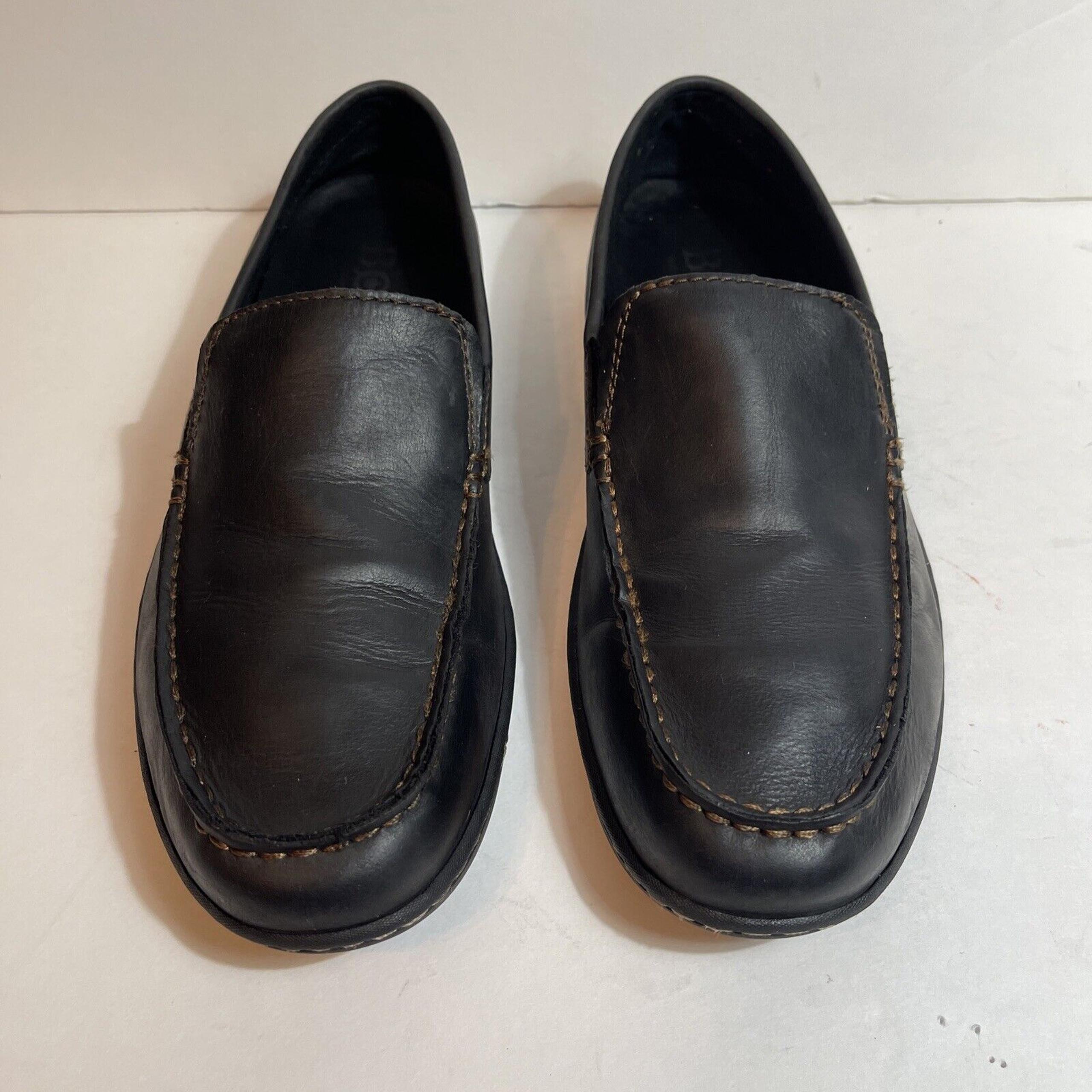 BORN Men’s Size 9 M Black Leather Loafers