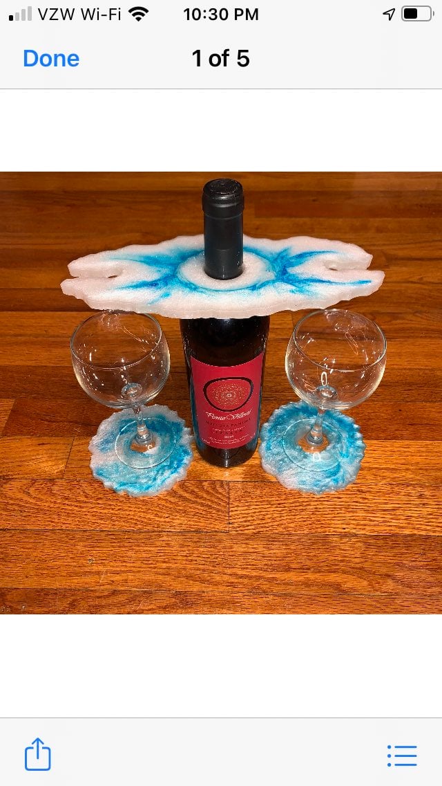 Set off holder vine botle and costers fo