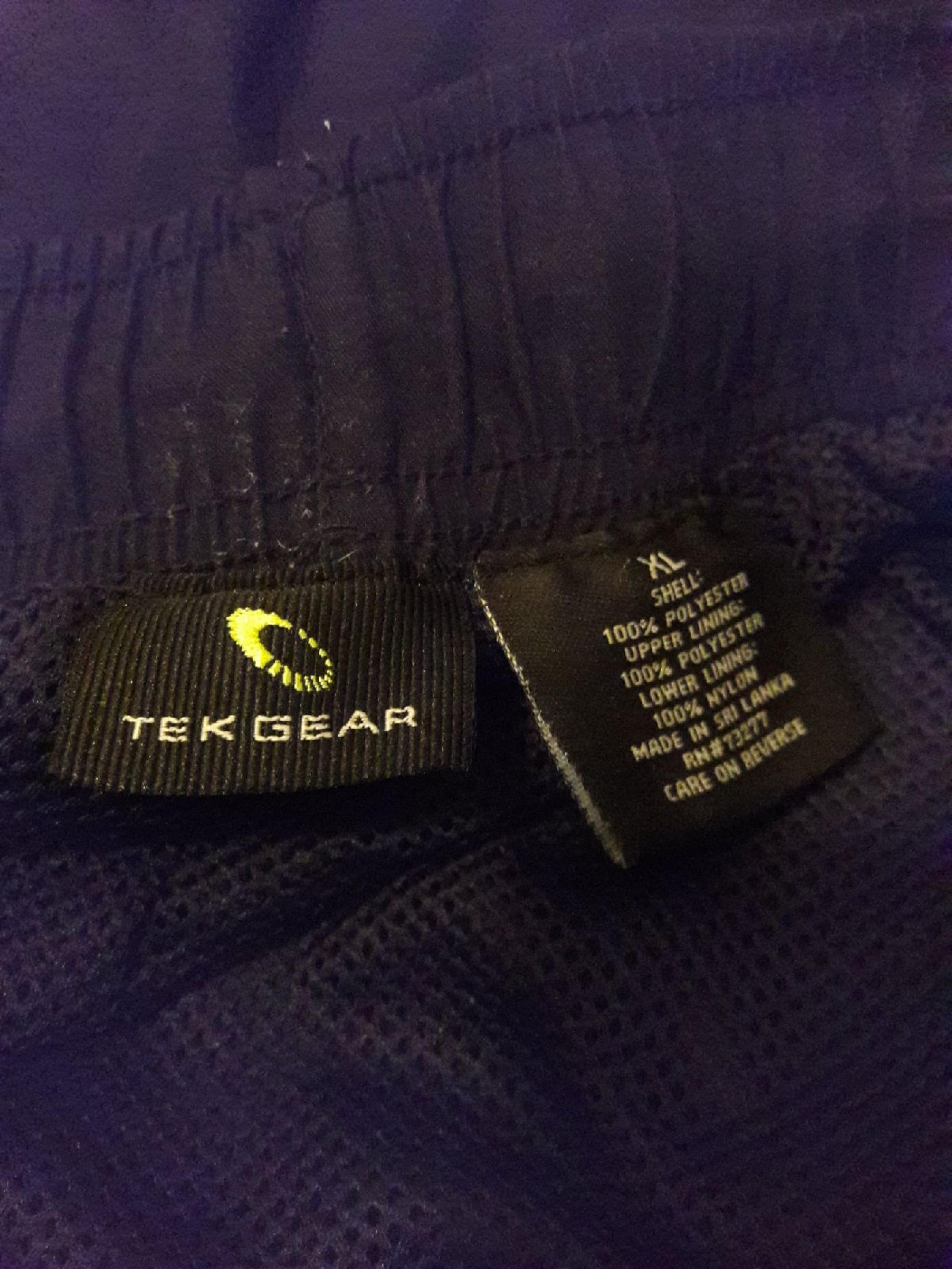 MEN'S TEK GEAR SWEAT PANTS SIZE XL