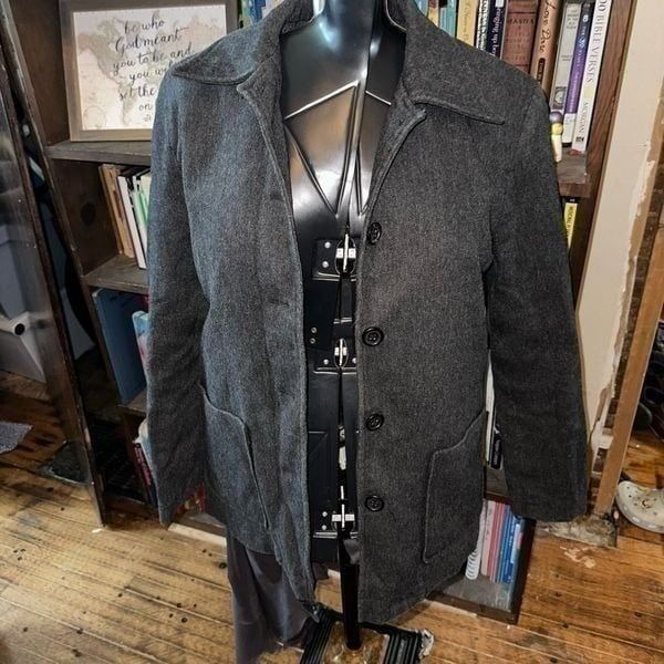 Gap gray recycled wool business casual M professional pea coat