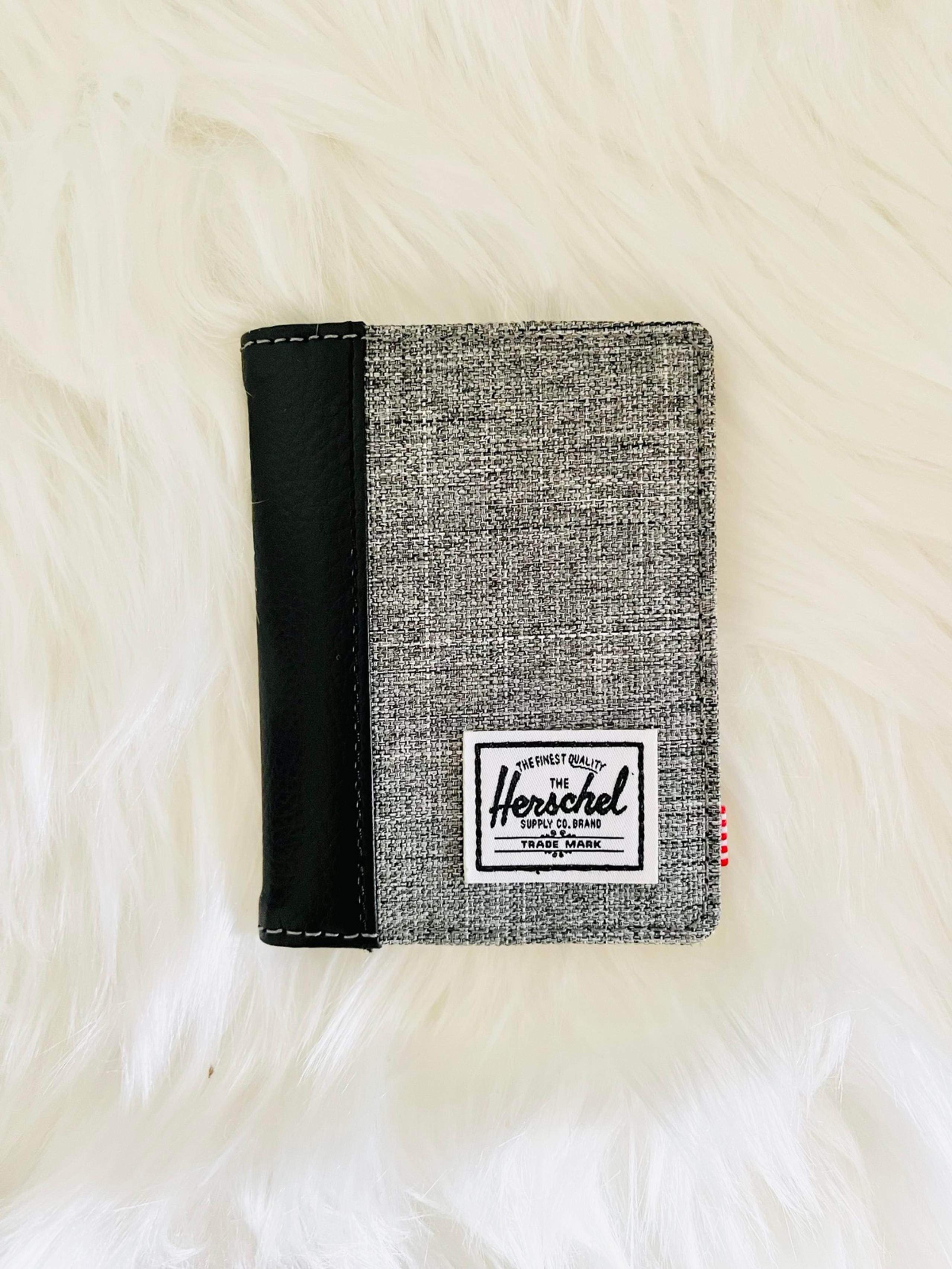 Herschel Supply Co. Gordon Wallet (Raven Crosshatch)