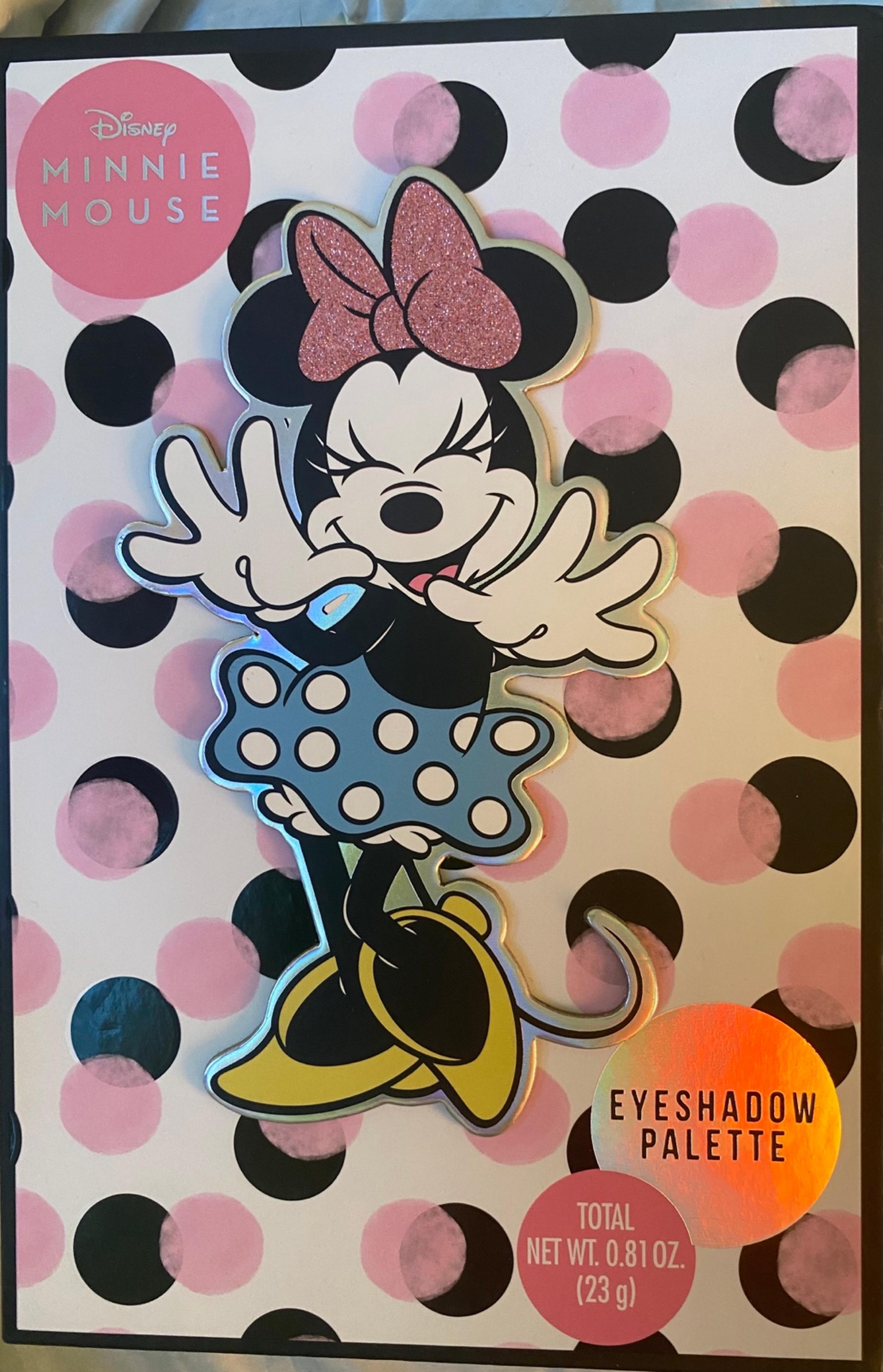 Minnie Mouse eyeshawdow