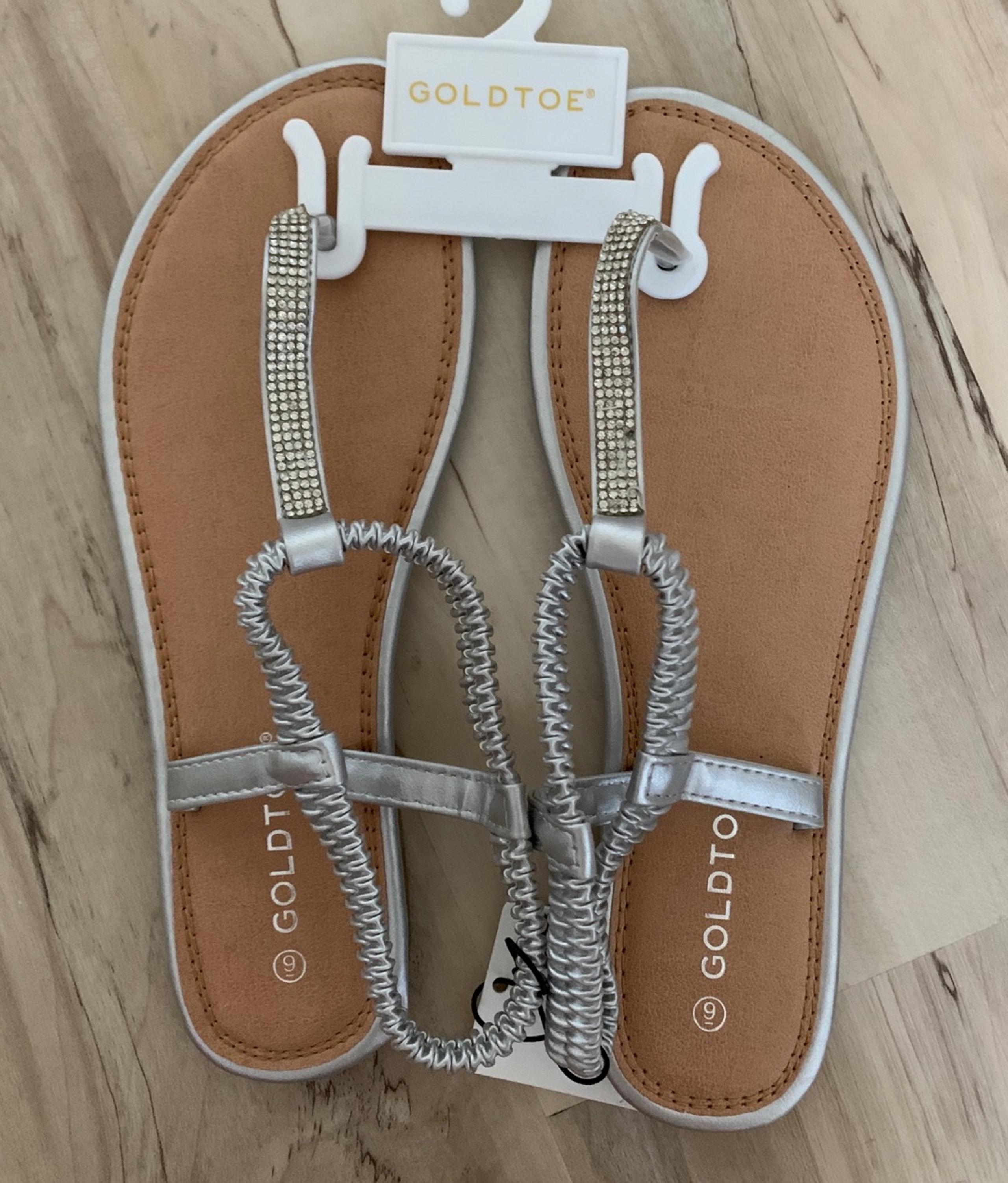 Goldtoe Women’s Embellished Flip-Flop Sandals