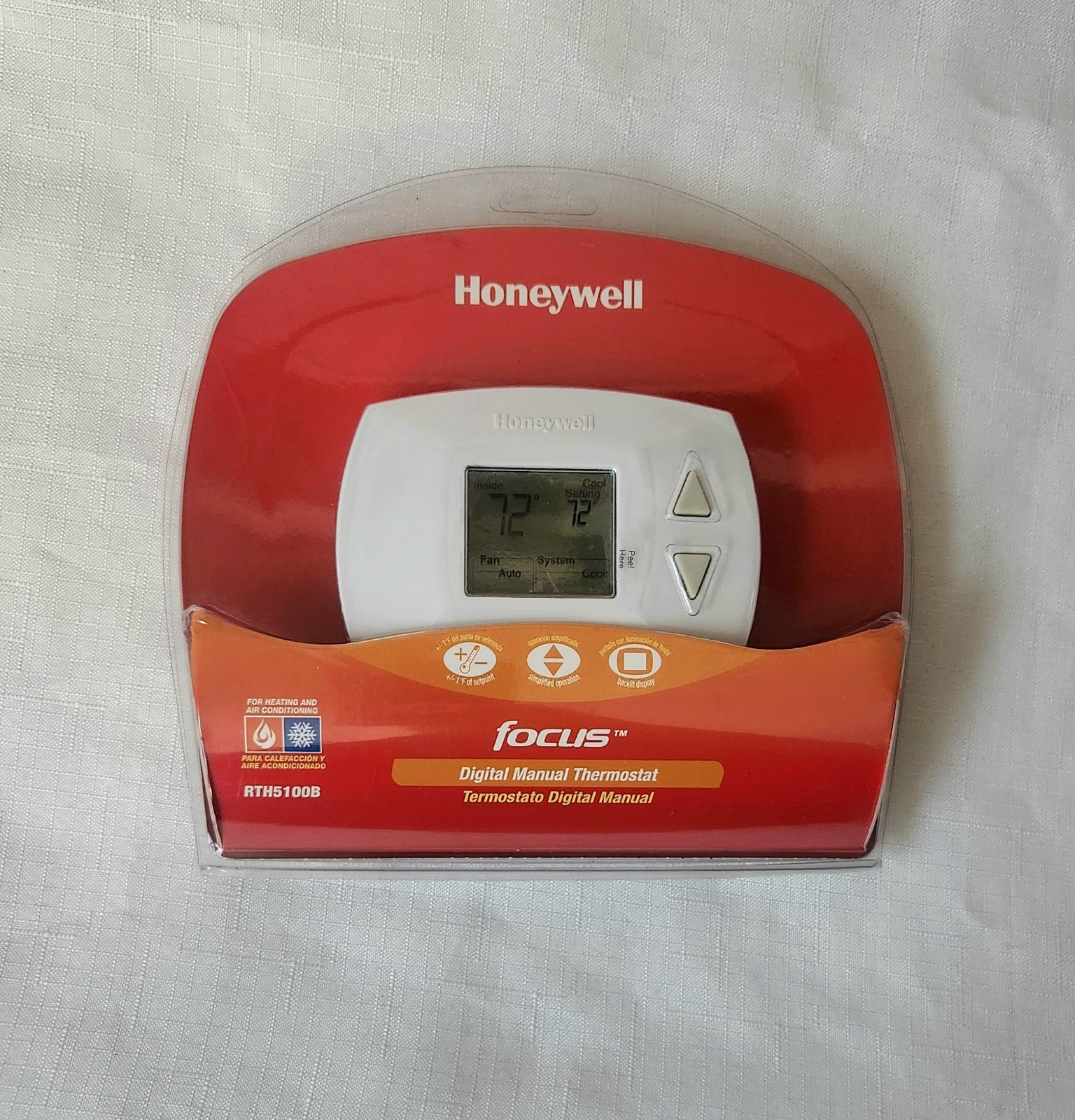 Honeywell Model RTH5100B Focus Digital Manual Thermostat New in Package sealed