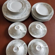 dinnerware set