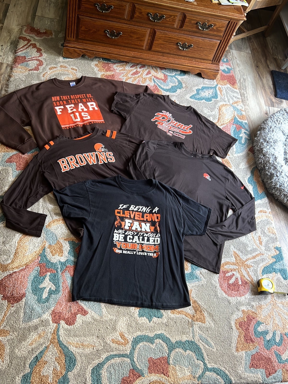 Cleveland Browns Sweatshirt and Shirt bundle 2XL, XXL