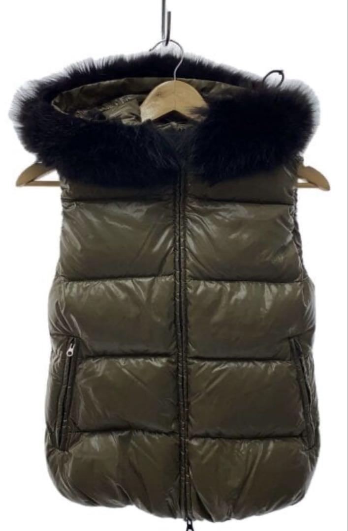 セール 海外 Duvetica Fur-Trimmed Archive Y2K 38, Size Vest, Down ジャケット・アウター