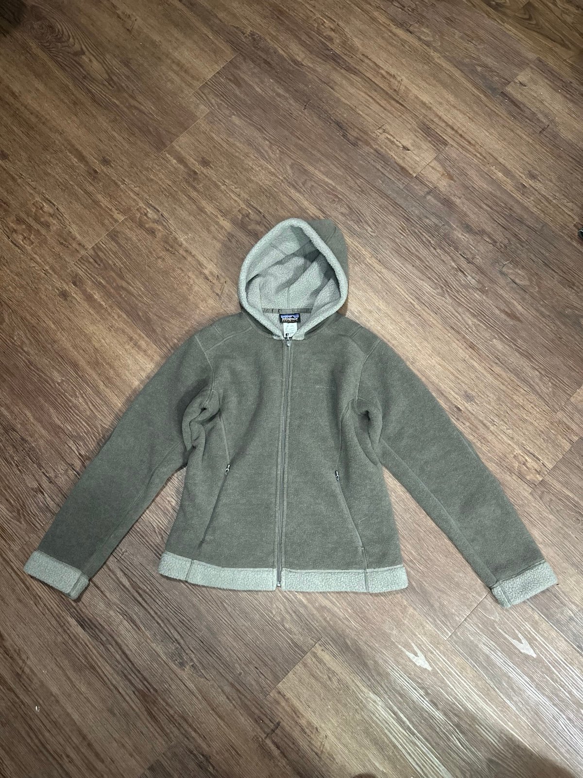 Patagonia Women L Synchilla Hooded Full Zip Hvy Fleece Jacket-Brown