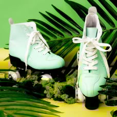 Seafoam Green Roller Skates SZ 40 (10) NEW
