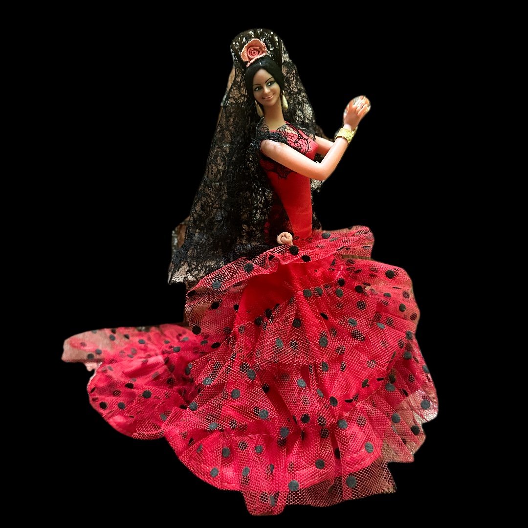 Marín Chiclana Red Flamenco Doll with Black Lace Veil