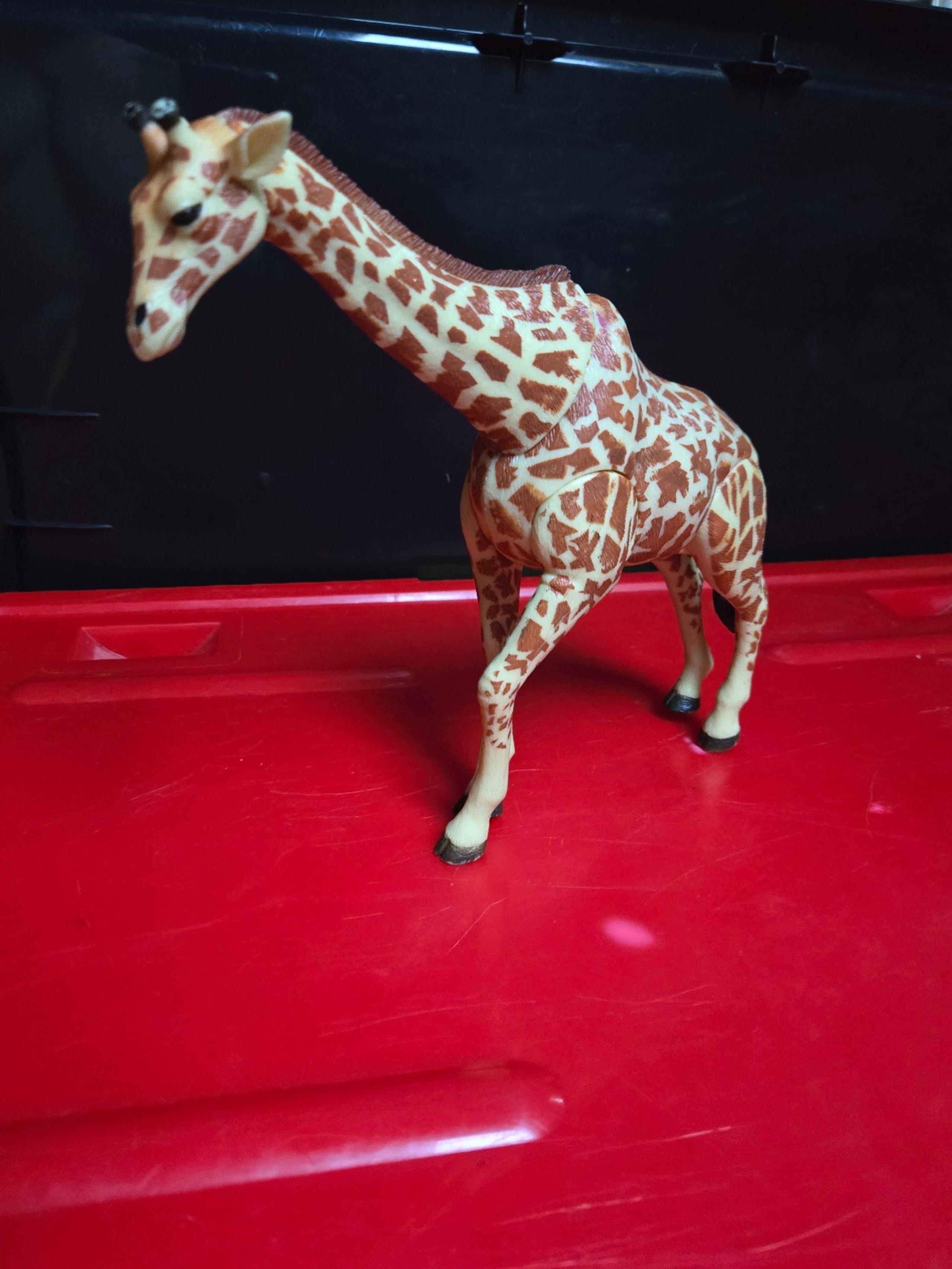 Kid Galaxy 9" Poseable Safari Animal Action Figure Giraffe