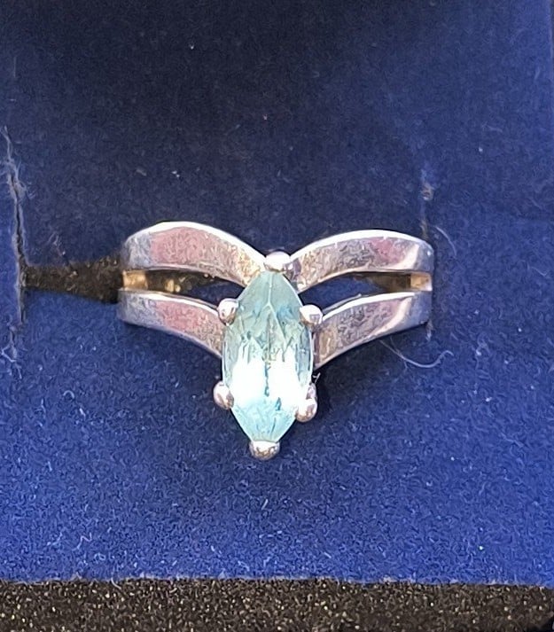 Blue sapphire Ring