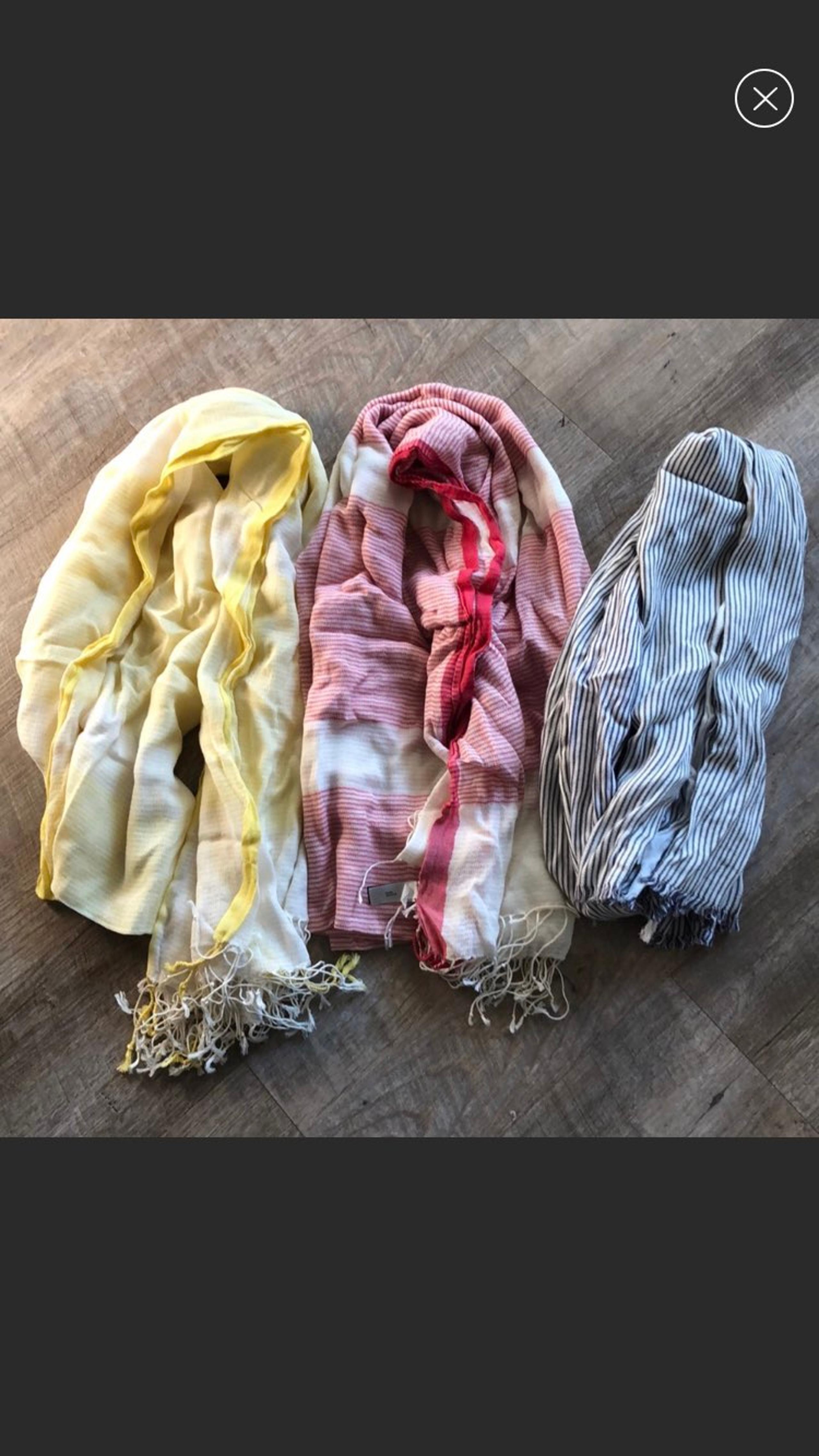 scarves - Gap