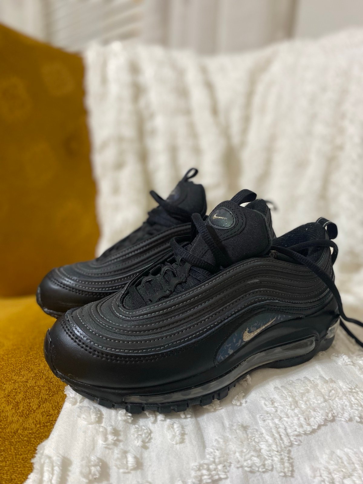 Nike air max size 5y