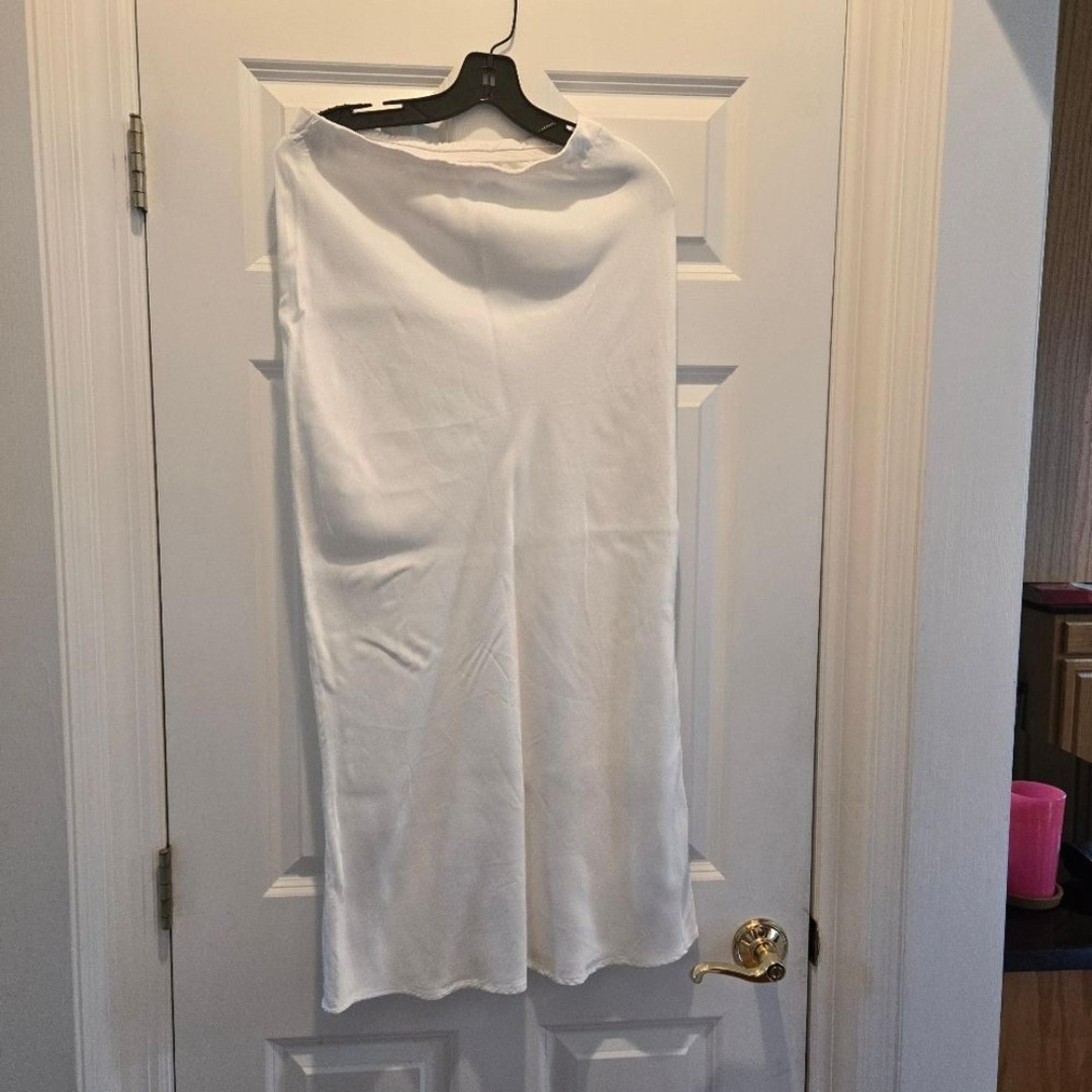 By Anthropologie Slip Skirt S White Midi Stretchy Fitted Pull On Mermaid Satin