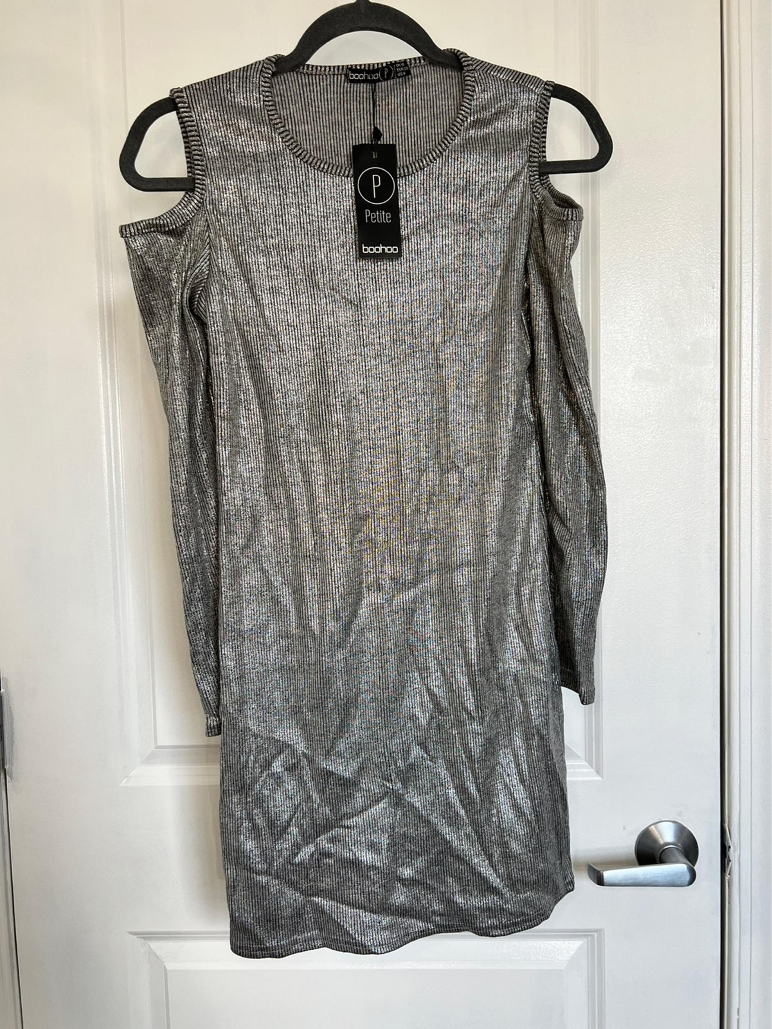 Brand NewParty dress  boohoo size 6
