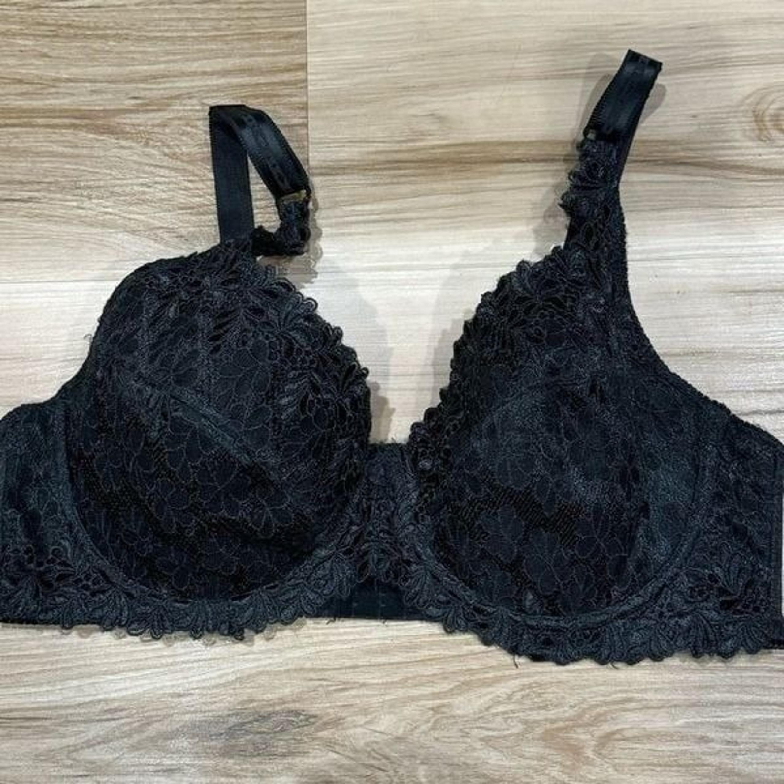 Delta Burke Black Lace Bra Women’s 40D