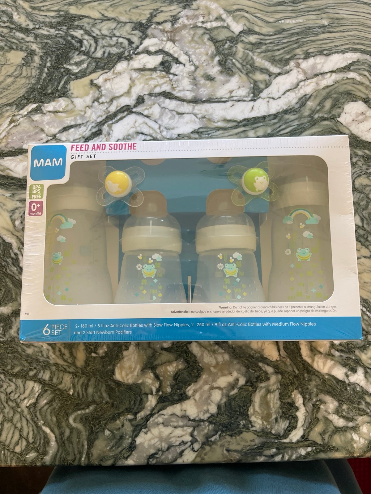 Mam feed and soothe gift best sale set