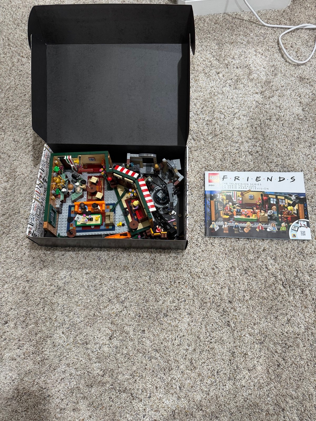 LEGO Friends: The Television Series/LEGO Star Wars: Armamorer’s Smith