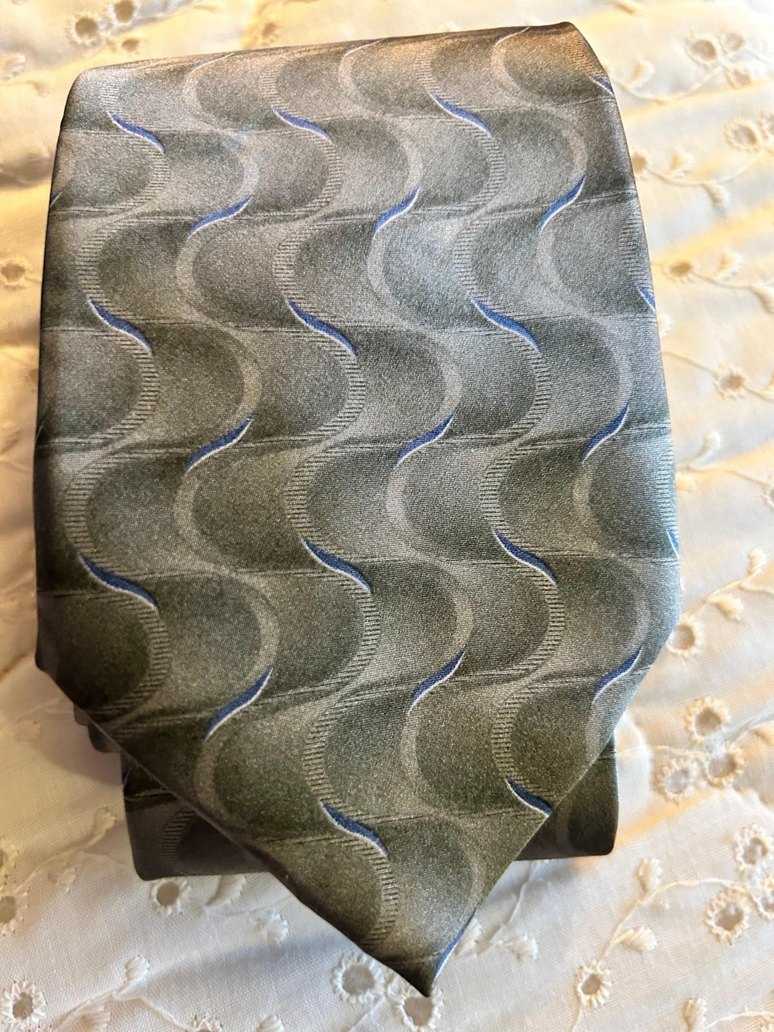 Bill Blass -Stylish 3-Men's Ties- Blue, Black, and Grey